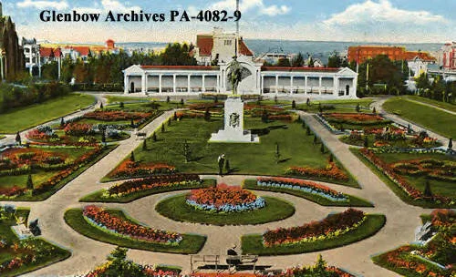 Central Memorial Park ca. 1915. Photo from the Glenbow Archives.