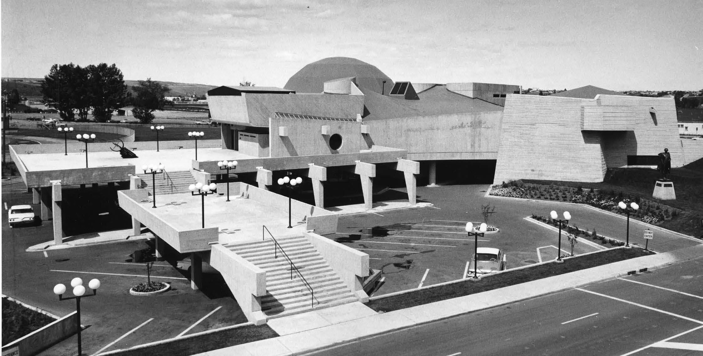 The east side of the building seen in the 1970s. U of C Archives.