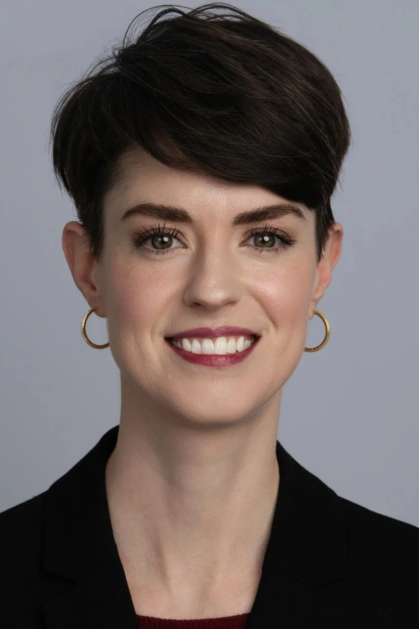 Headshot of Christina Cowart