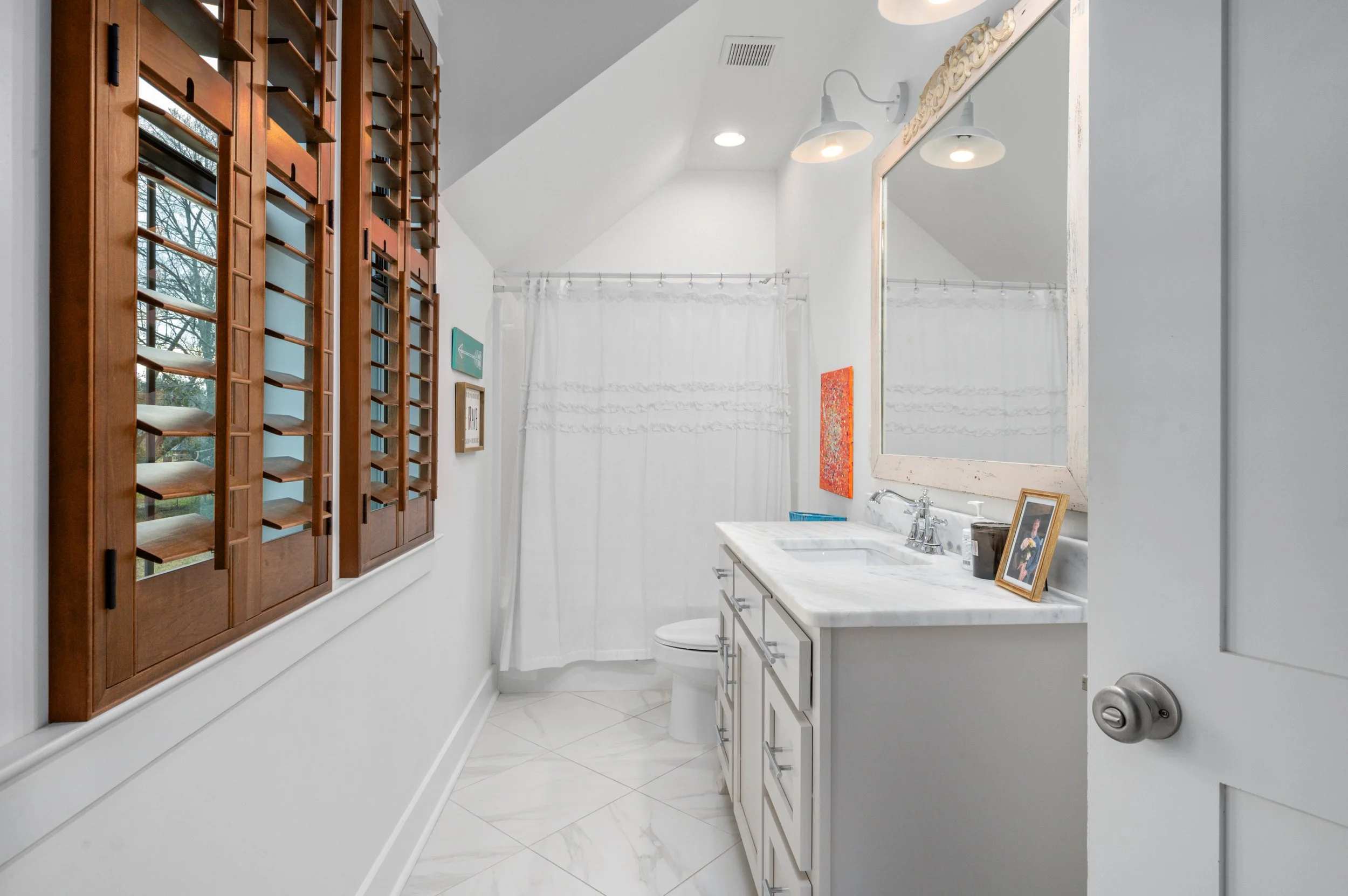 125 song grove blvd - Ryan Creel-142.jpg