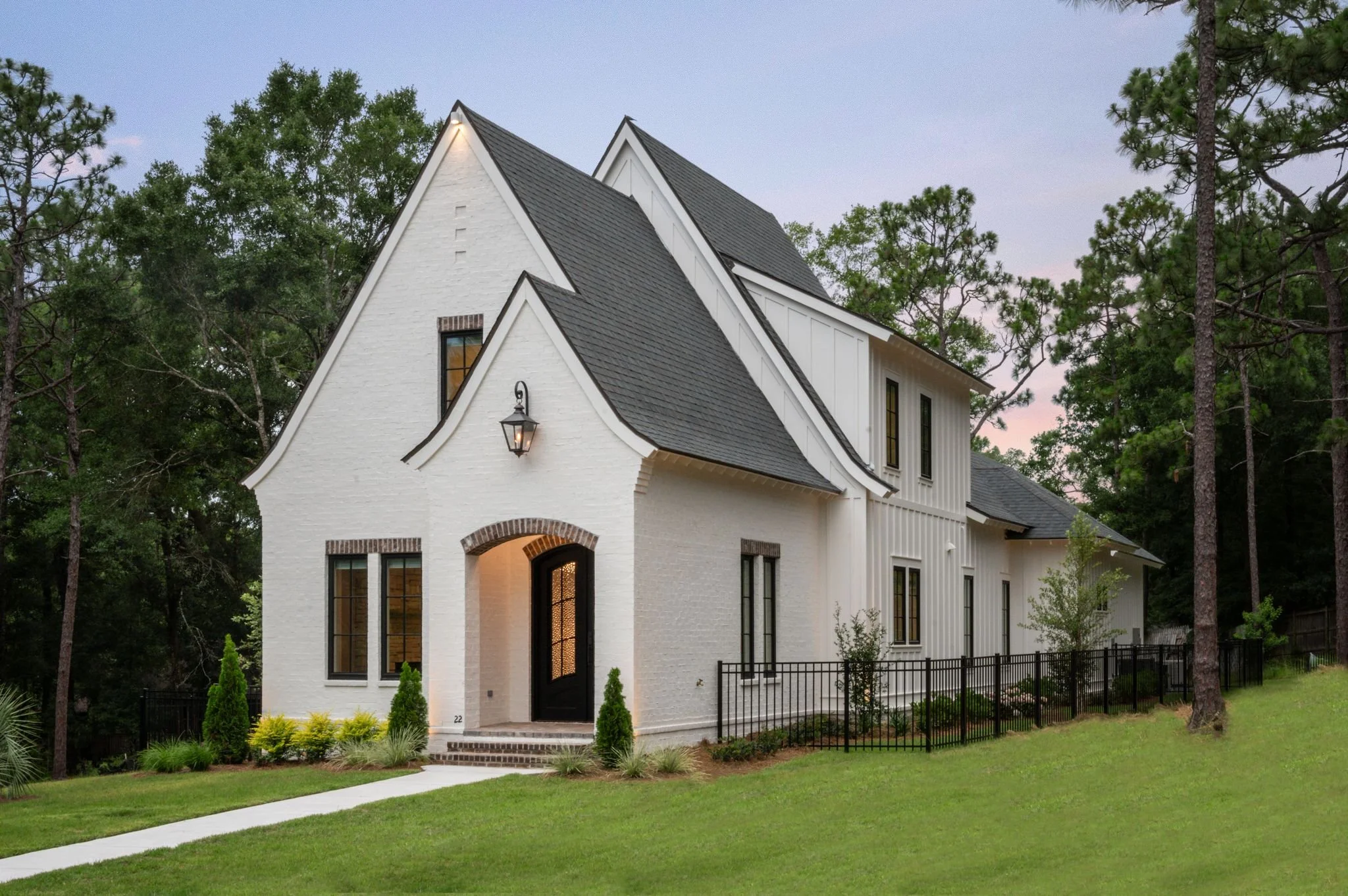 22 Summer Lane