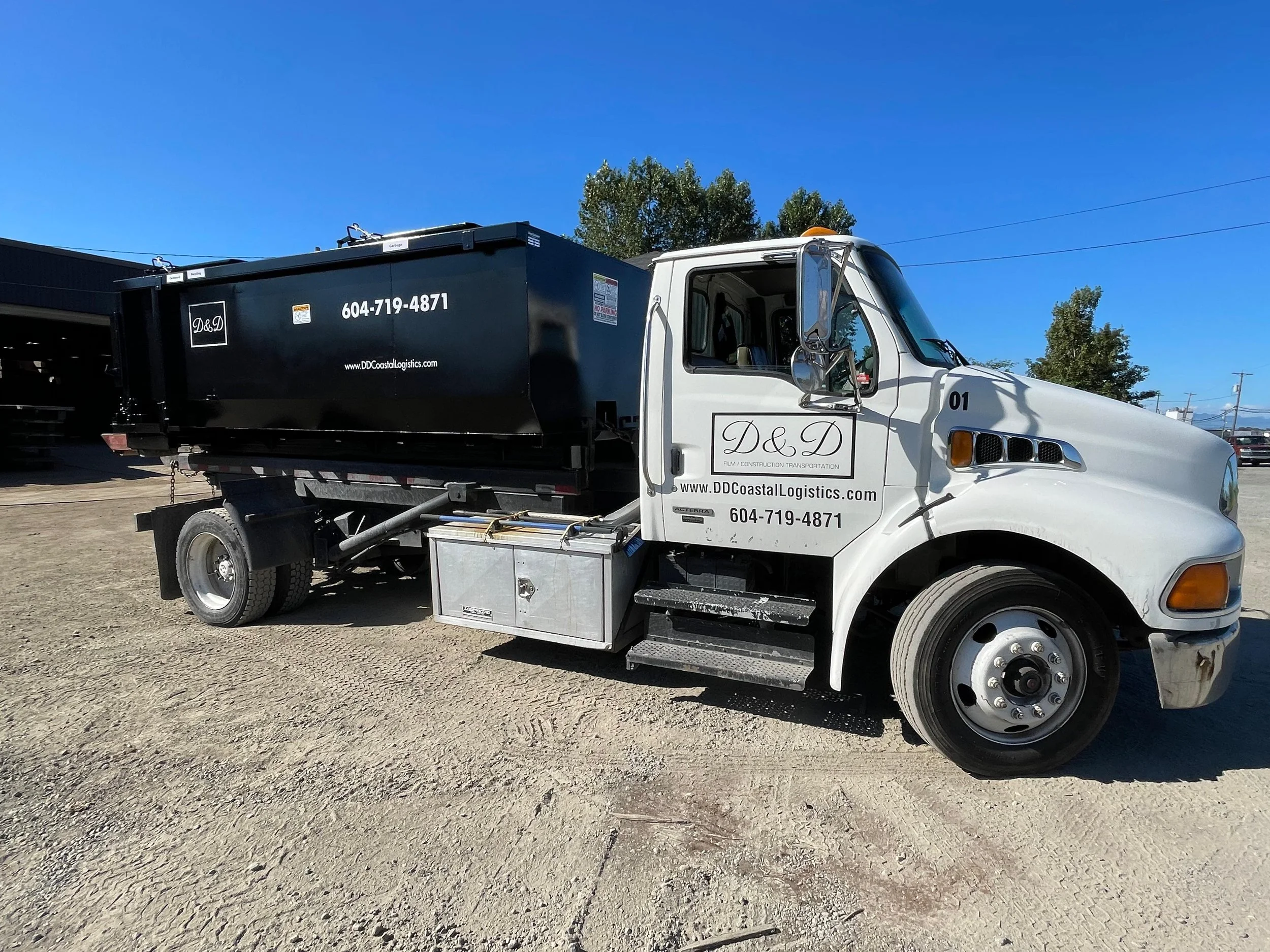 D&D truck and bin