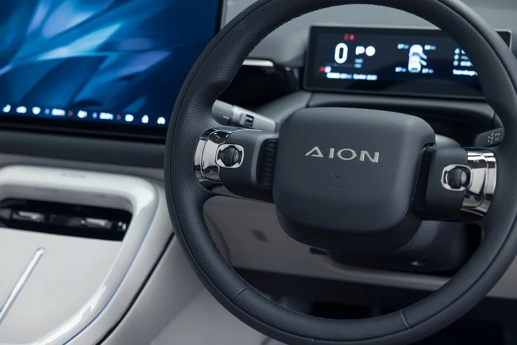 AION-V-grey-040.jpg