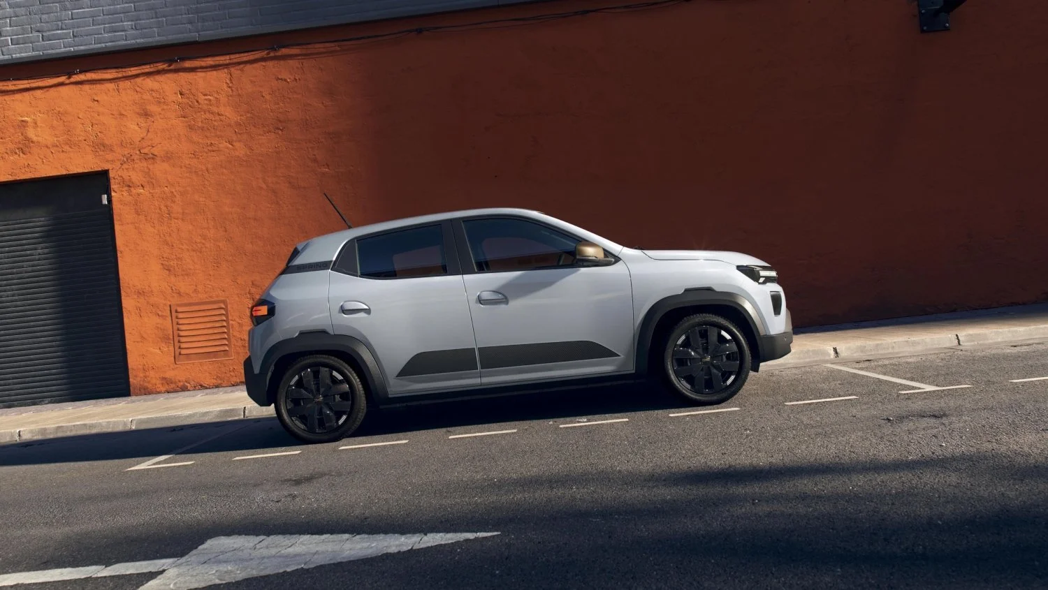 Dacia and Leapmotor Vie for Cheapest New Car Title