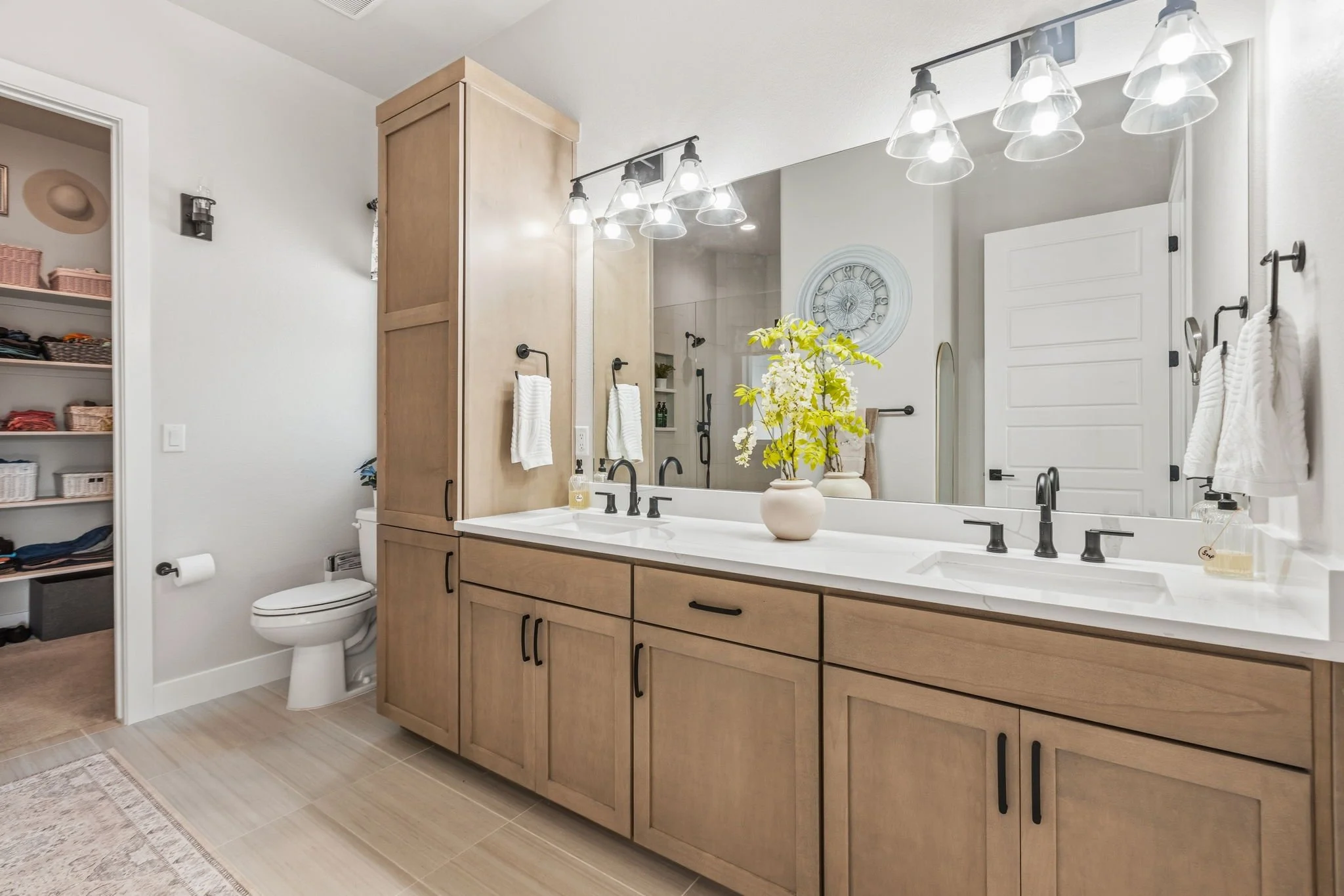 17-web-or-mls-1724 Barefoot Dr 17.jpg