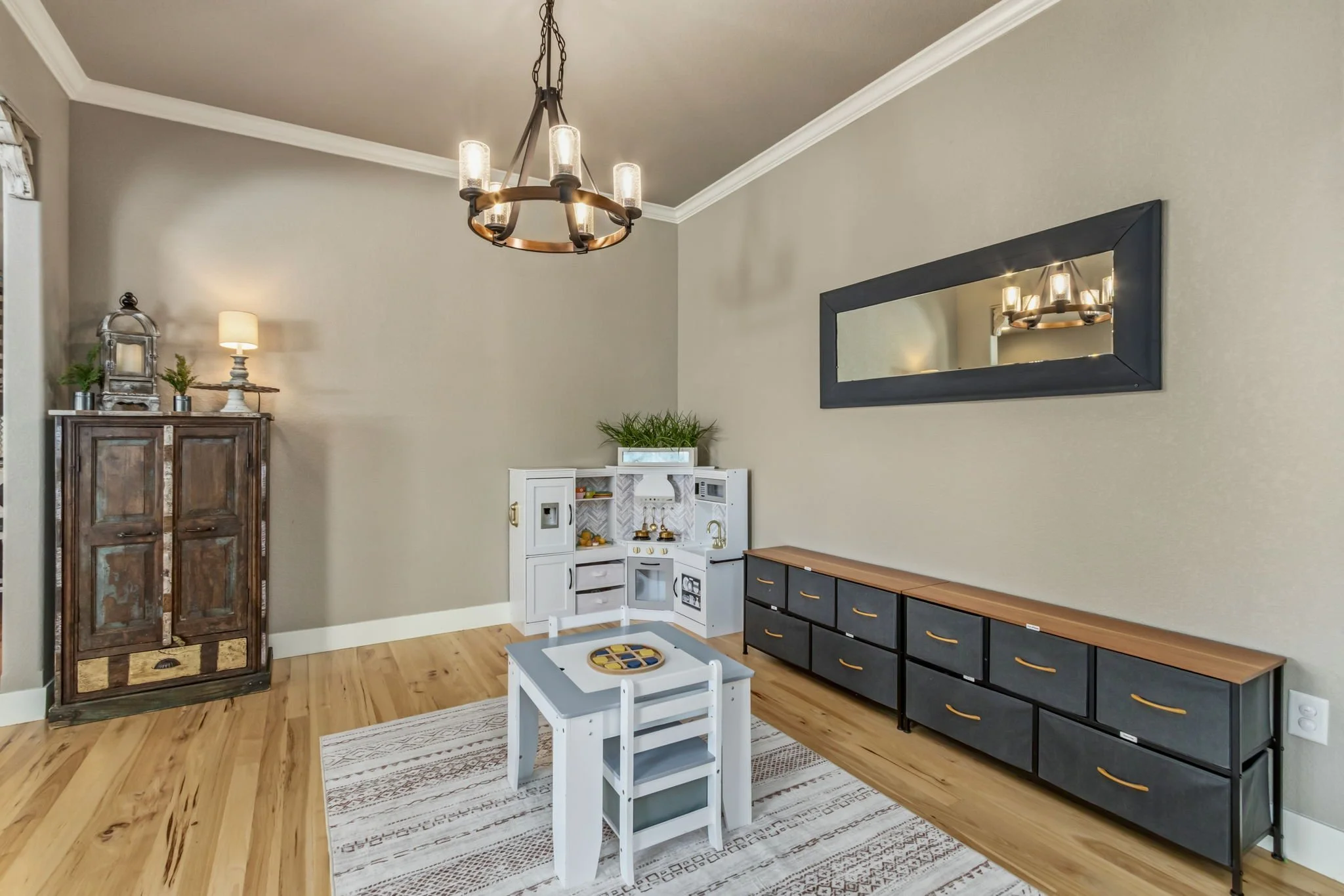 10-web-or-mls-608 Vermilion Peak Dr 10.jpg
