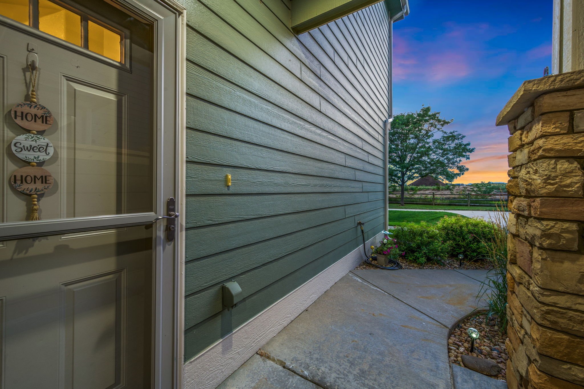 2-web-or-mls-5775 W 29th St 1307 2.jpg