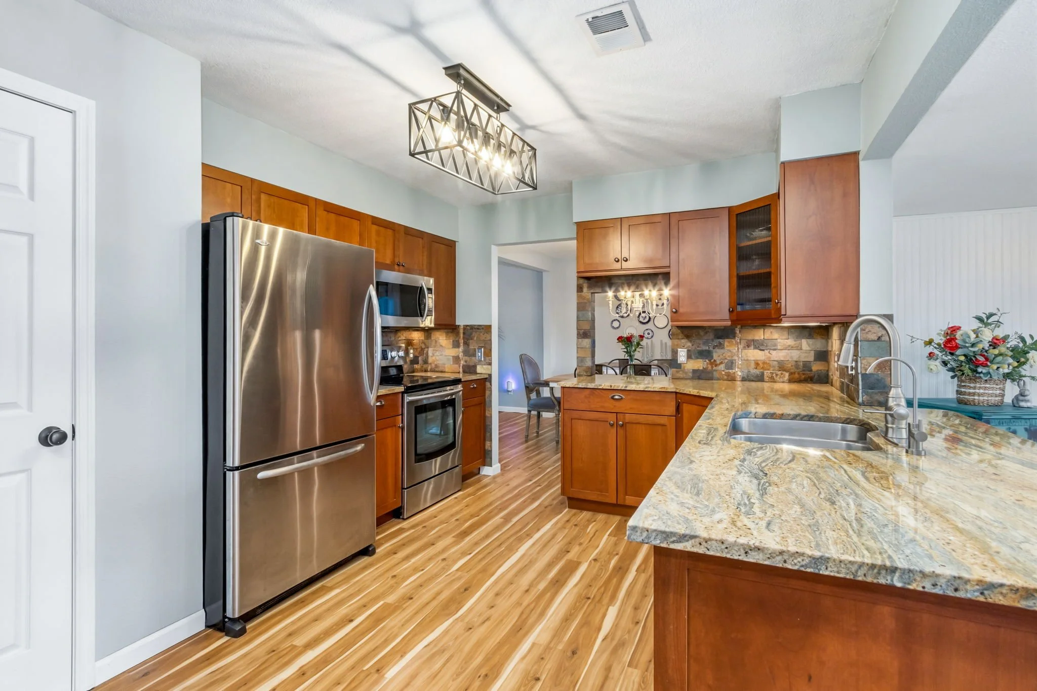 13-web-or-mls-4212 Redbird Pl 13.jpg
