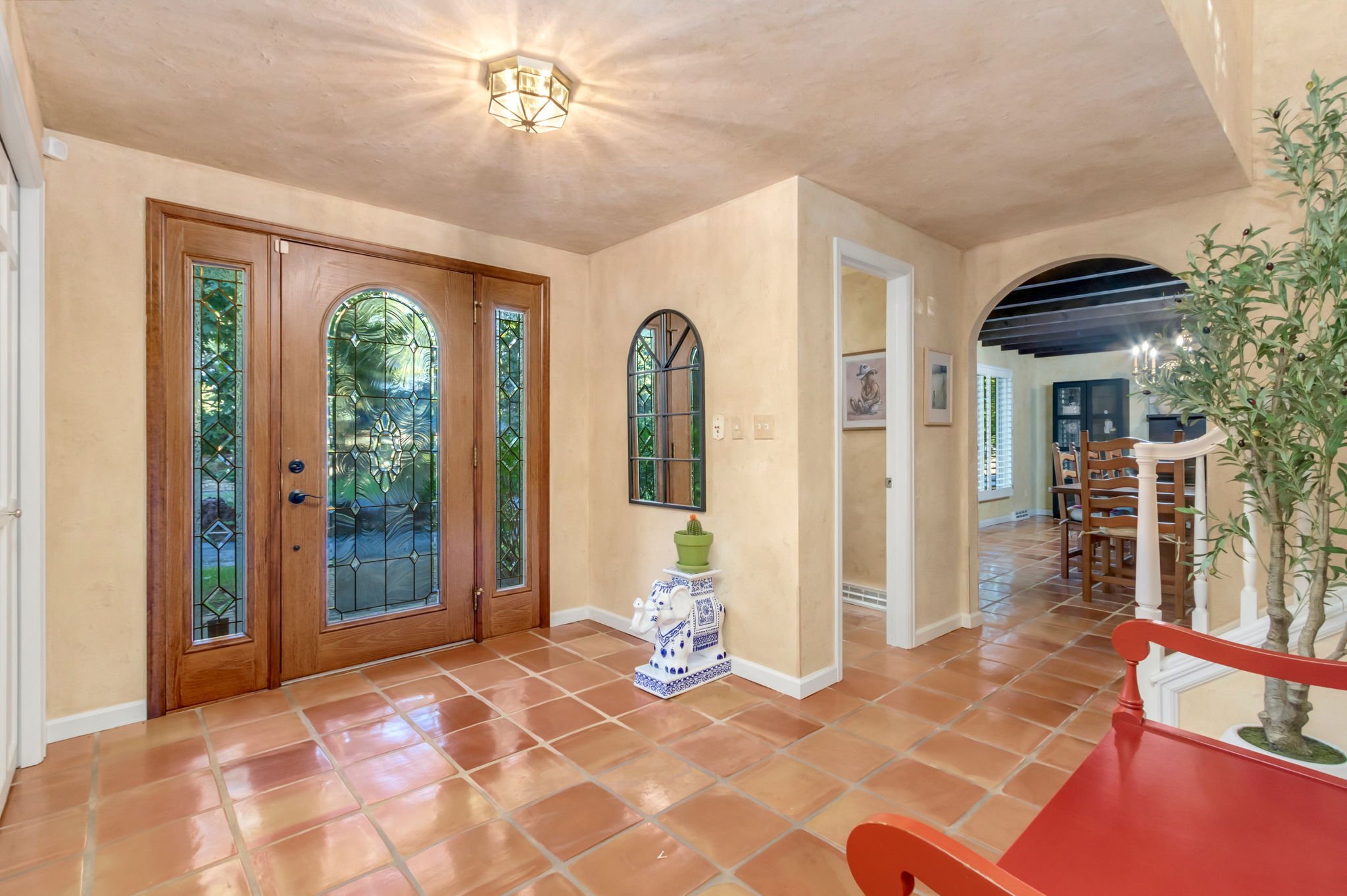 6-web-or-mls-3737 W 20th St 06.jpg