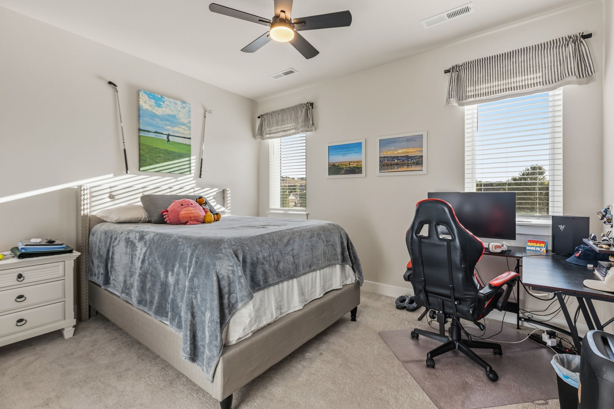 30-web-or-mls-1724 Barefoot Dr 30.jpg