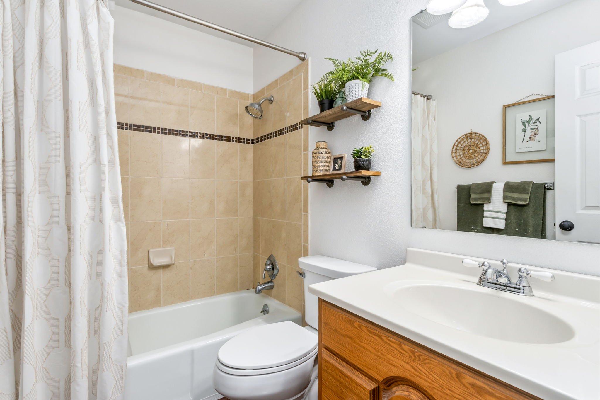 36-web-or-mls-4212 Redbird Pl 36.jpg