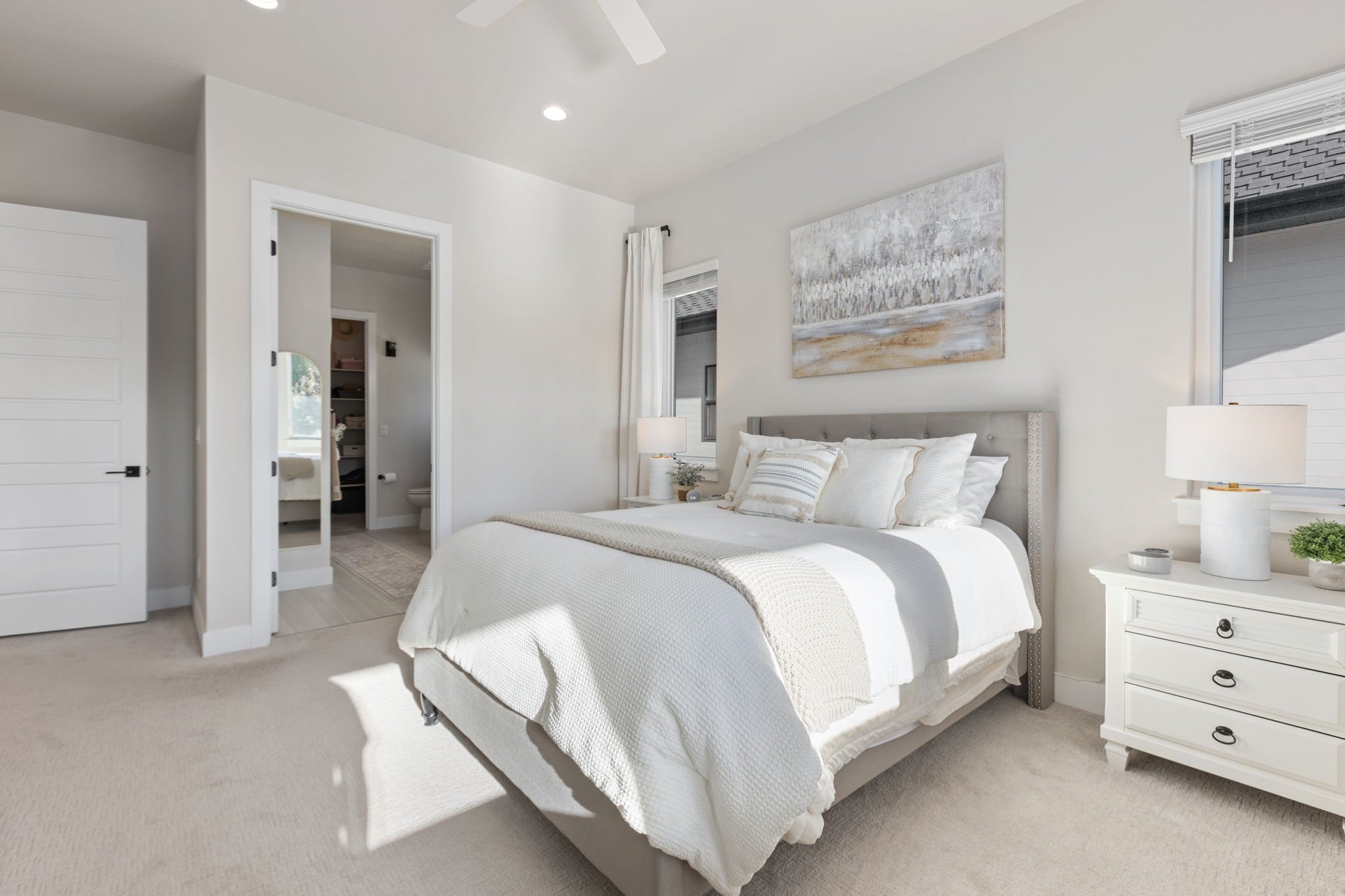 13-web-or-mls-1724 Barefoot Dr 13.jpg
