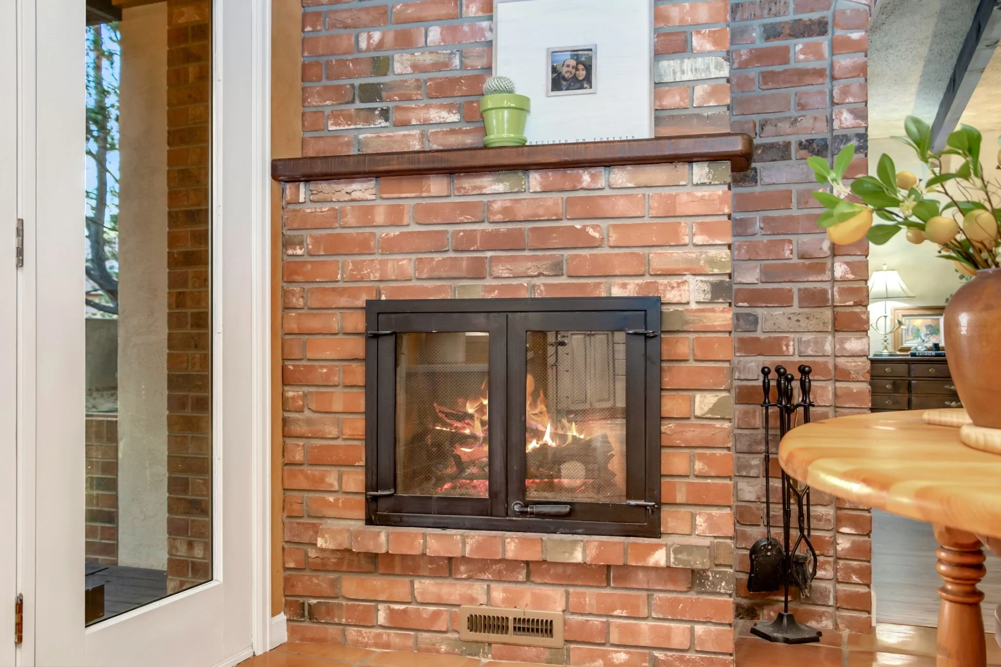 18-web-or-mls-3737 W 20th St 18.jpg