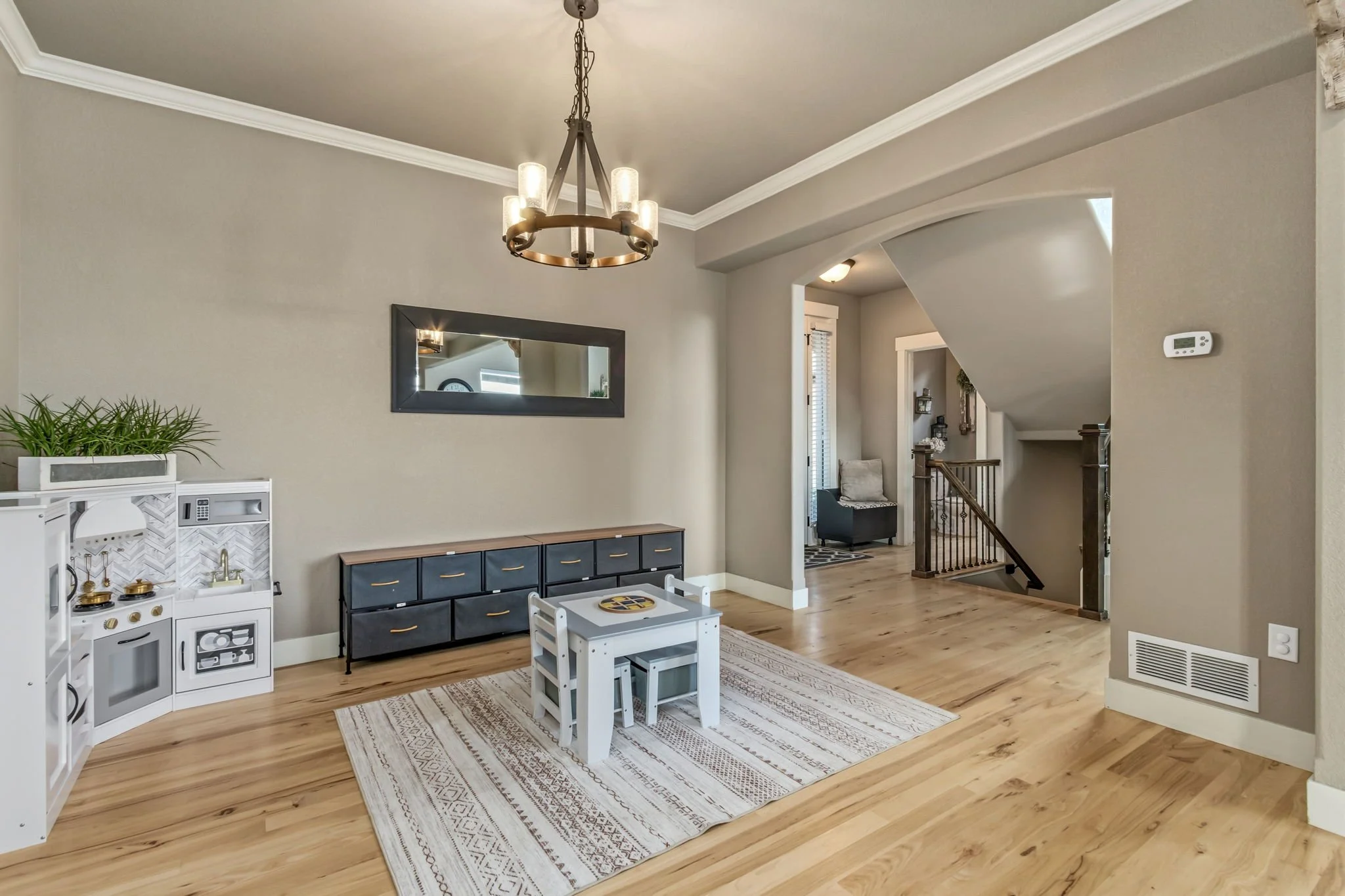 8-web-or-mls-608 Vermilion Peak Dr 08.jpg