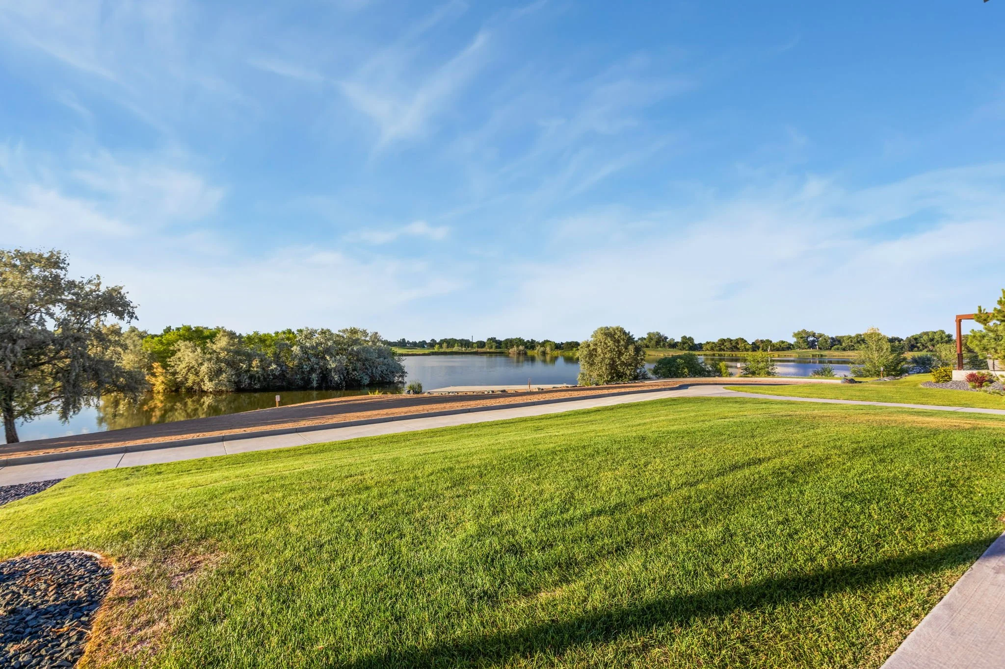 37-web-or-mls-1724 Barefoot Dr 37.jpg