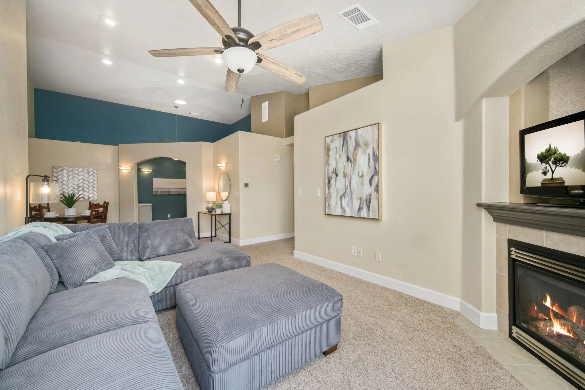 11-web-or-mls-5775 W 29th St 1307 11.jpg