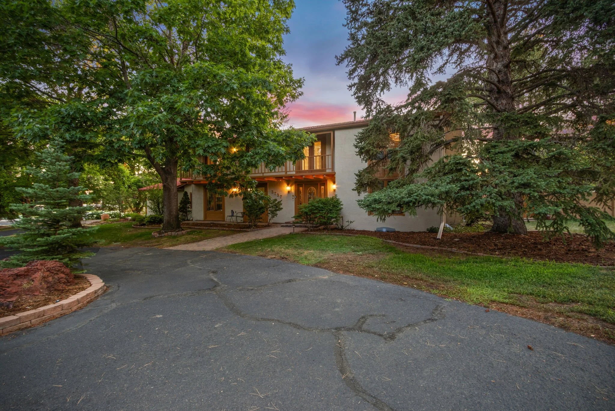 55-web-or-mls-3737 W 20th St 55.jpg