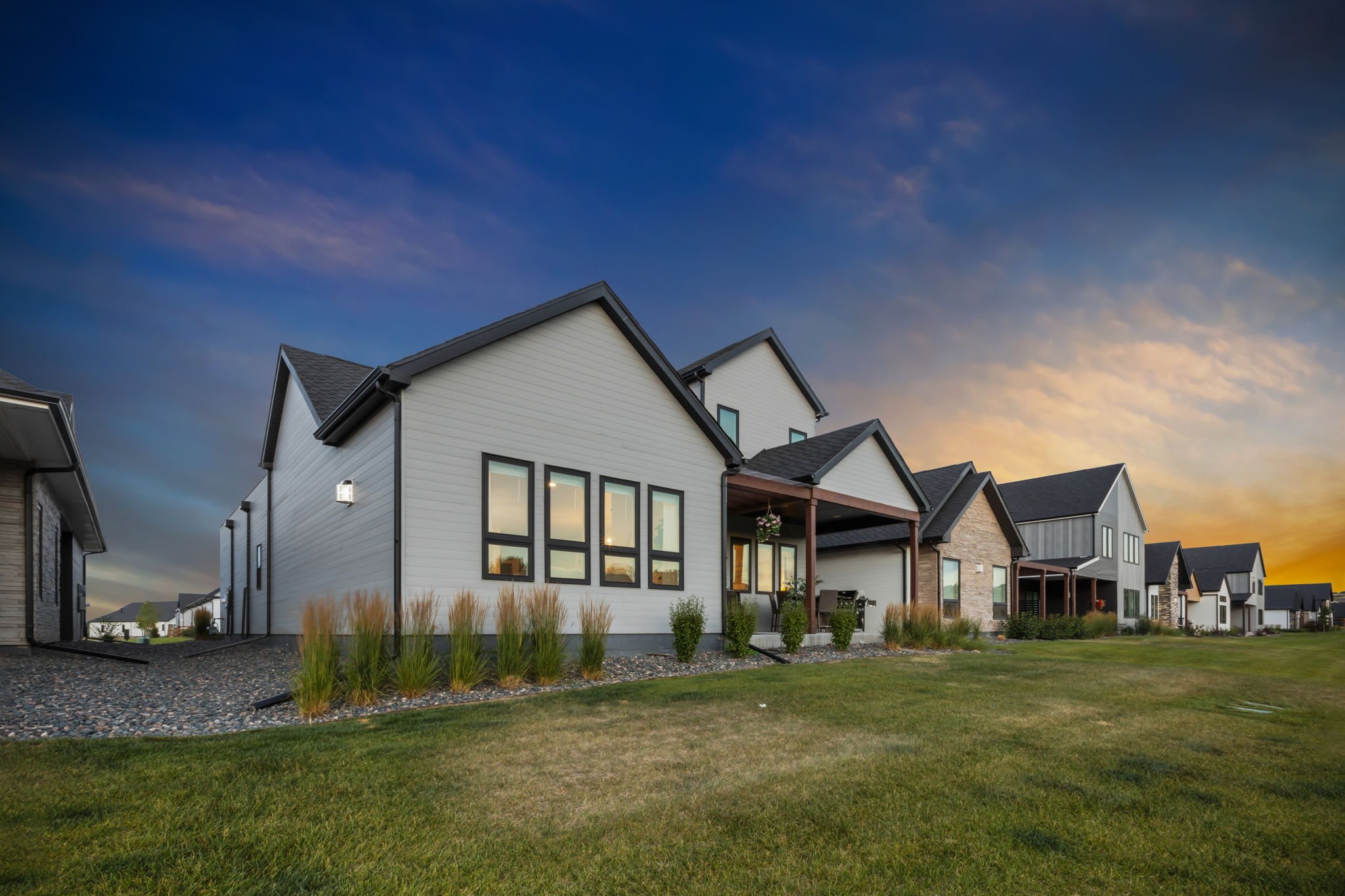 41-web-or-mls-1724 Barefoot Dr 41.jpg