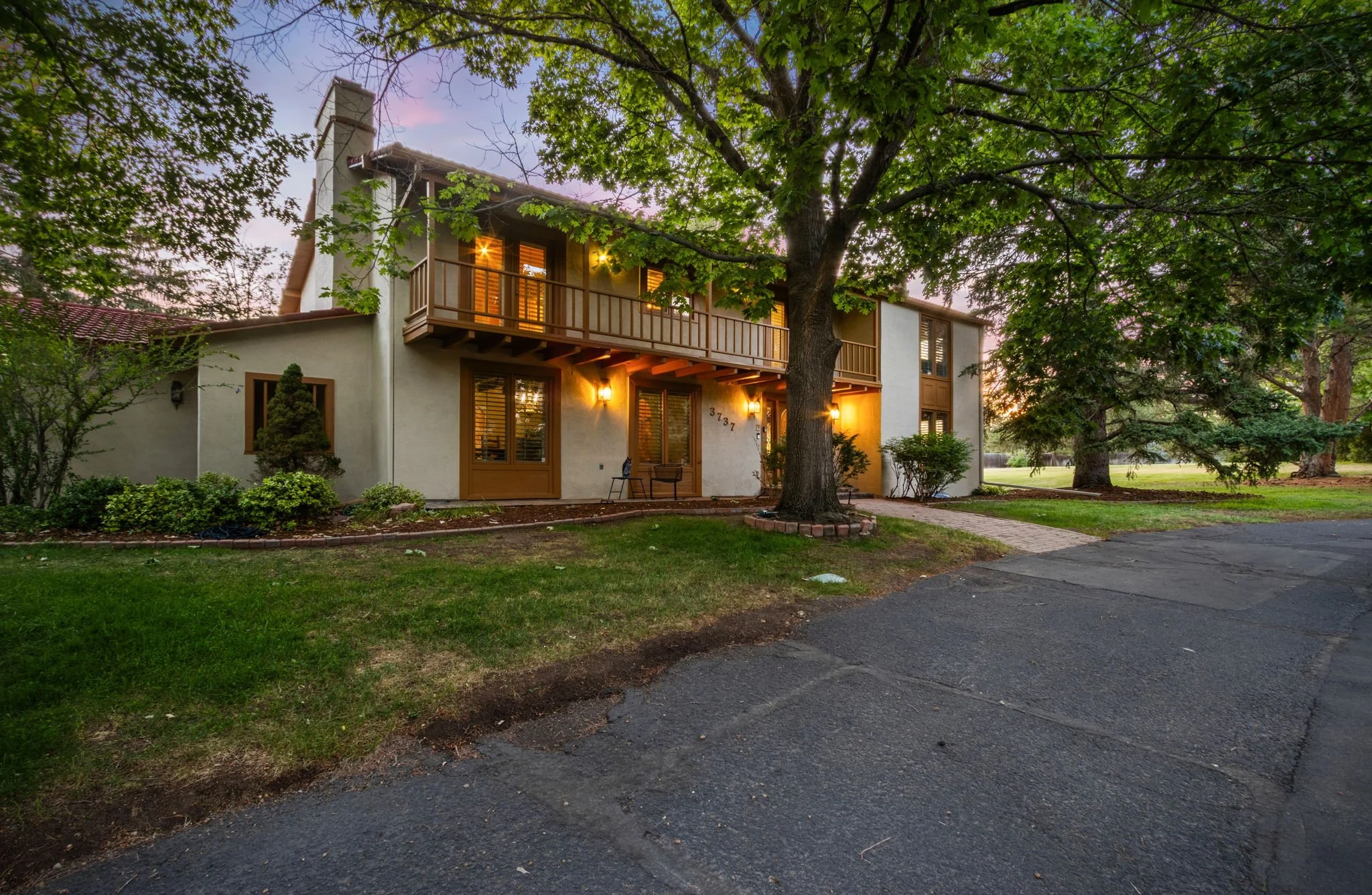 56-web-or-mls-3737 W 20th St 56.jpg