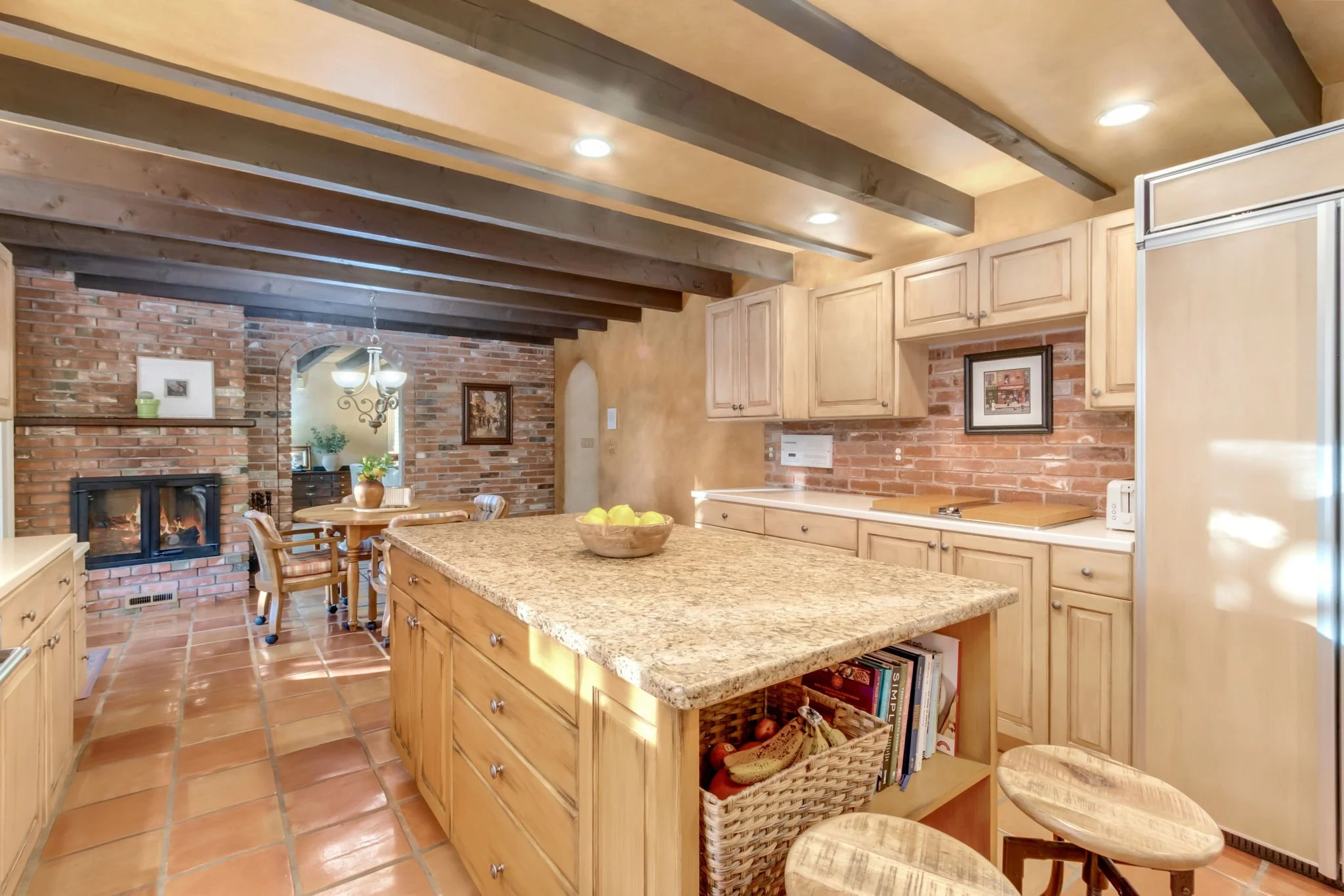 22-web-or-mls-3737 W 20th St 22.jpg
