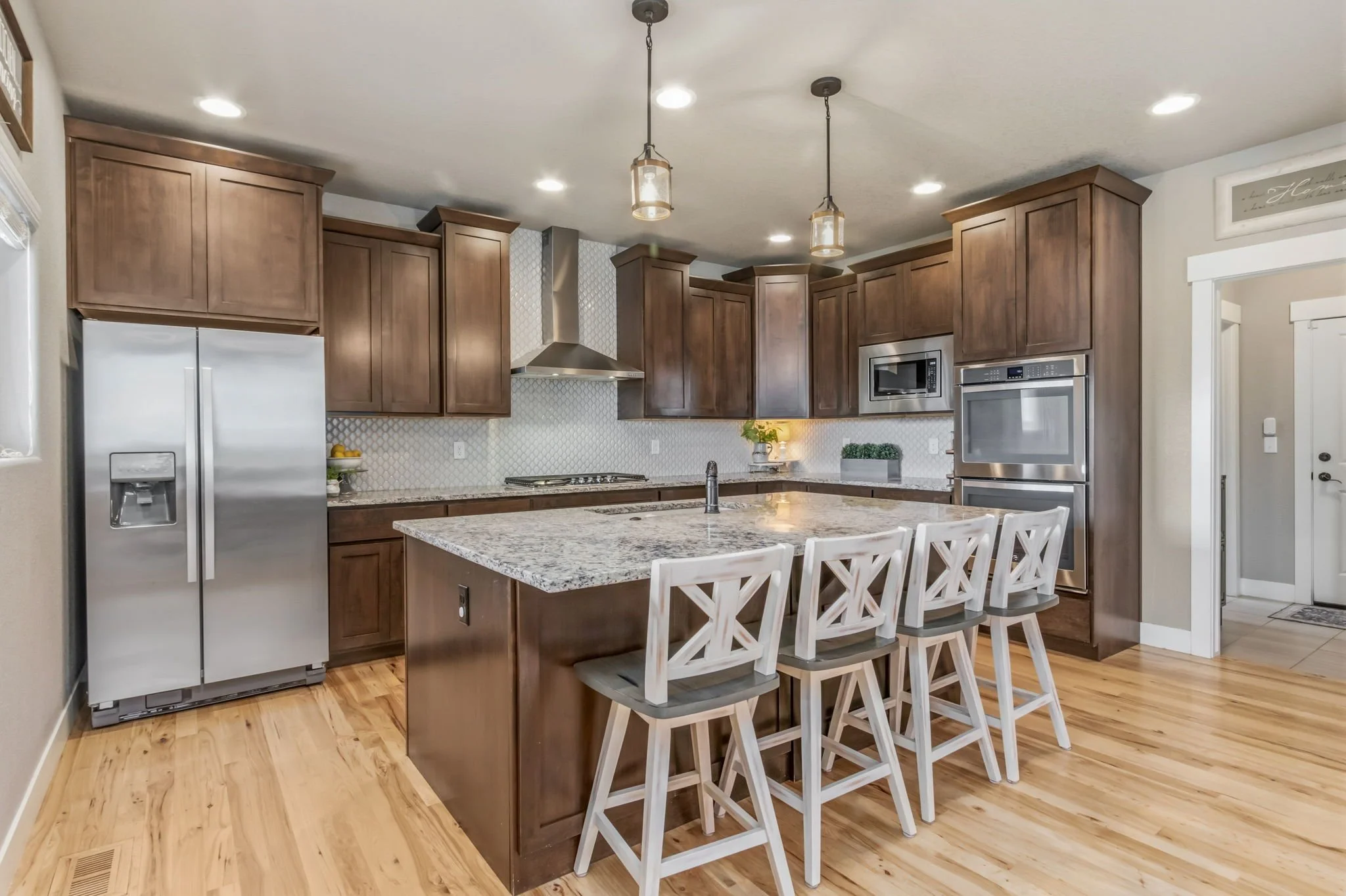 18-web-or-mls-608 Vermilion Peak Dr 18.jpg