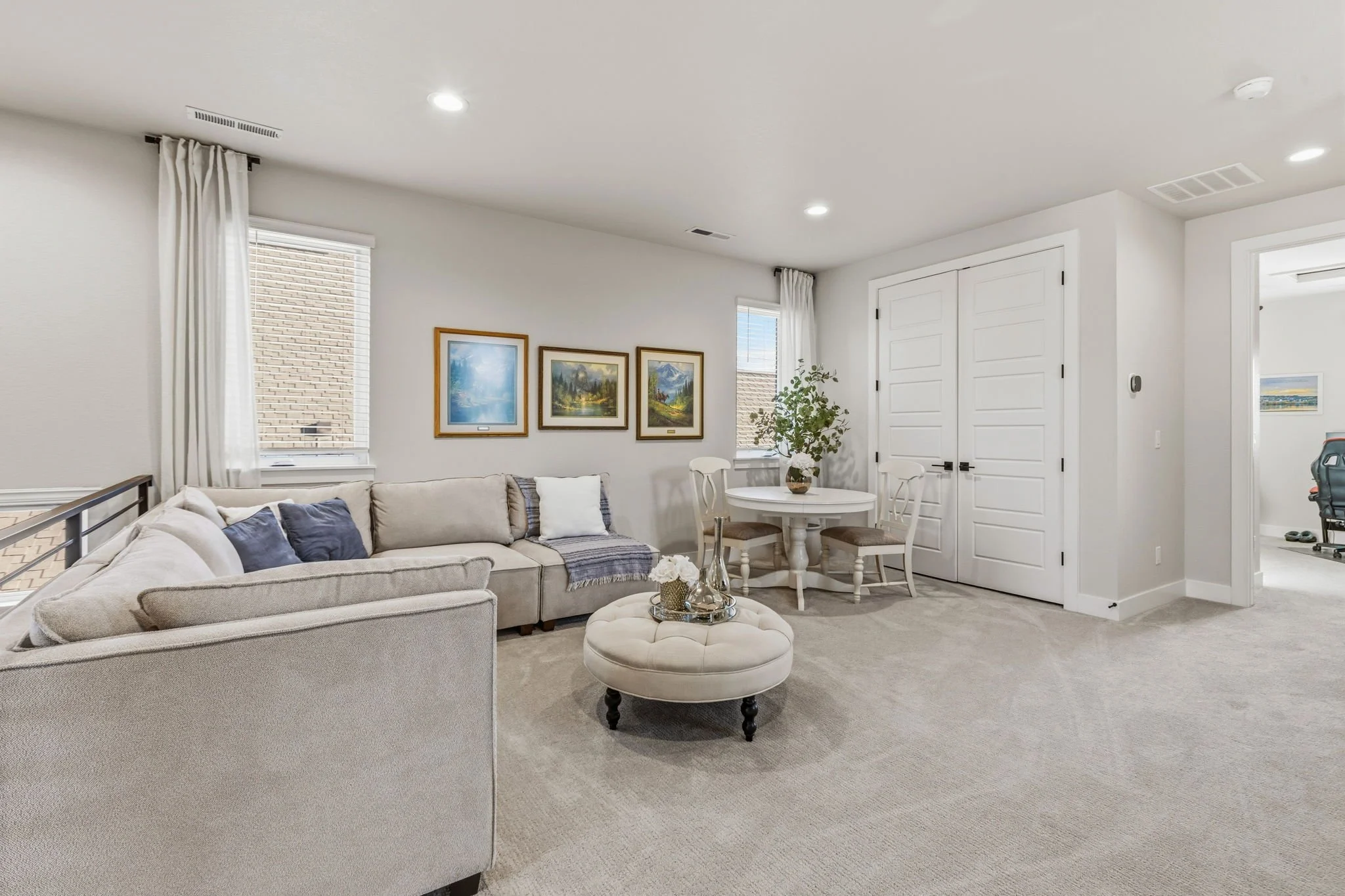 27-web-or-mls-1724 Barefoot Dr 27.jpg