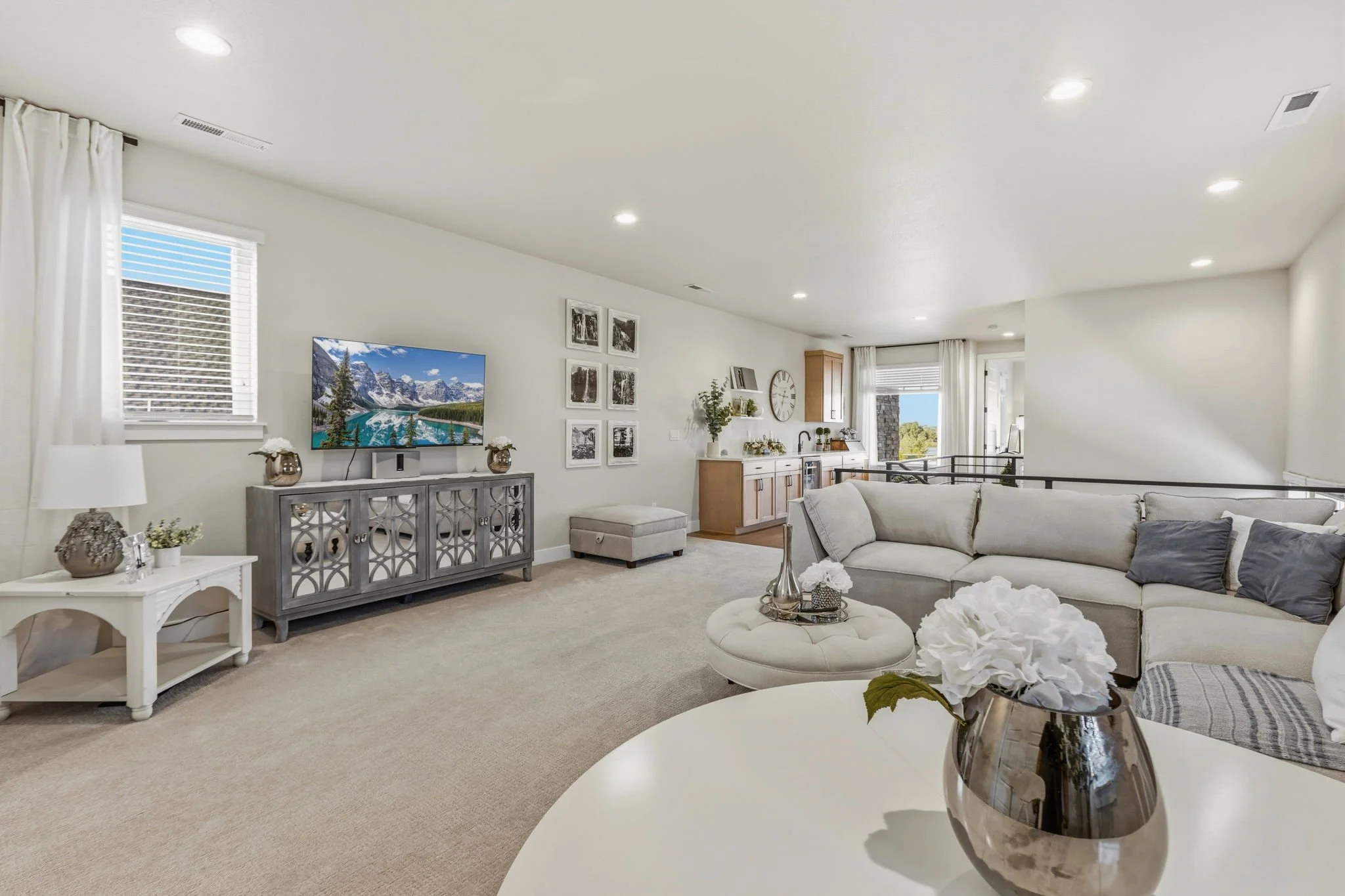 29-web-or-mls-1724 Barefoot Dr 29.jpg