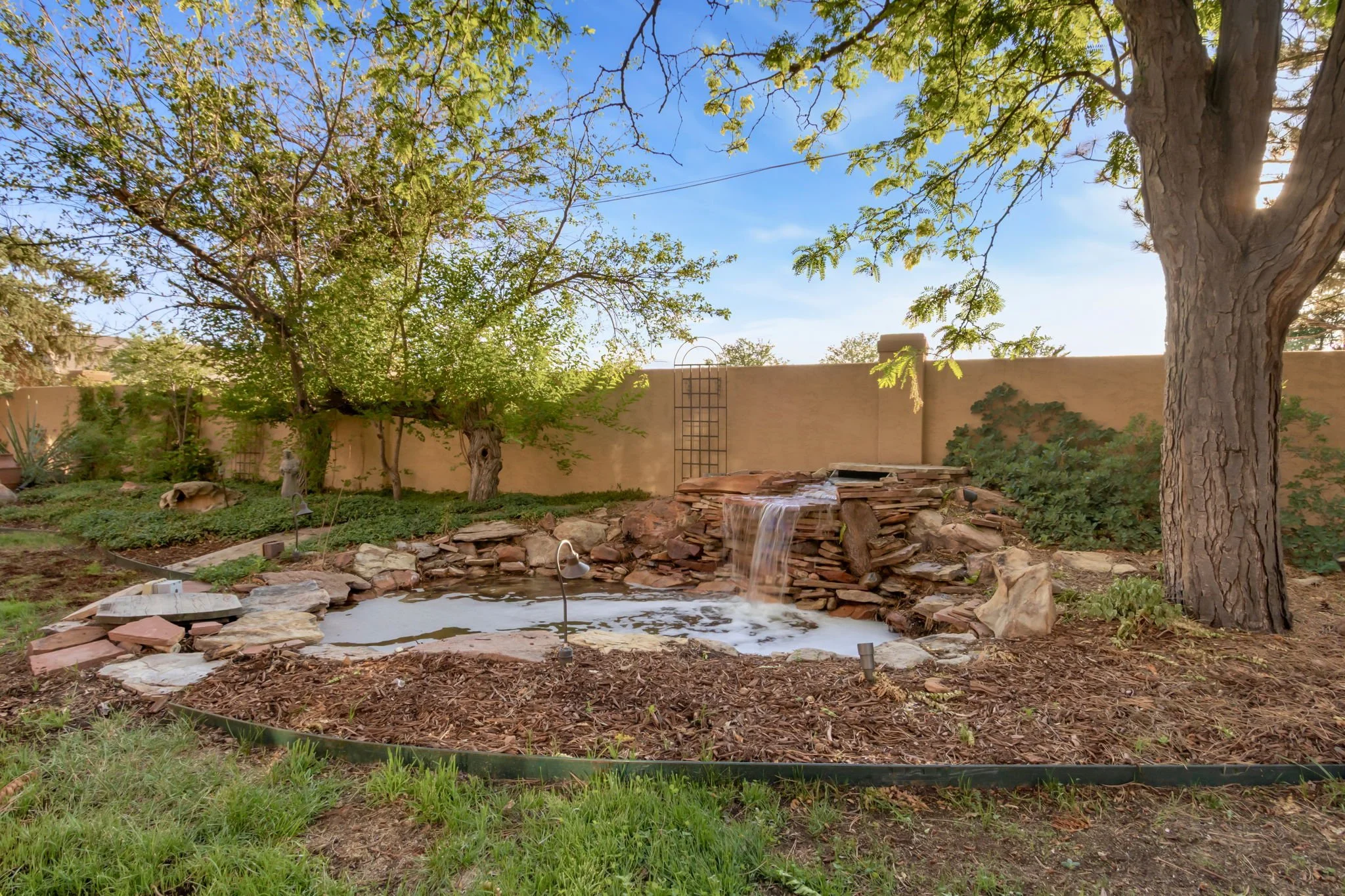 48-web-or-mls-3737 W 20th St 48.jpg