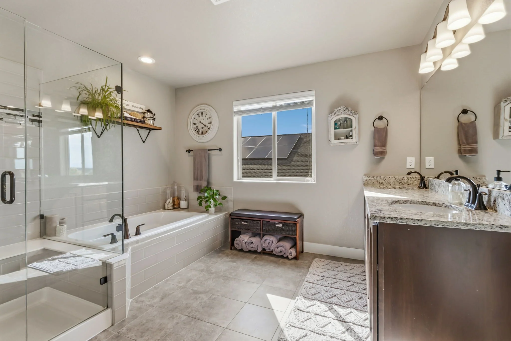 33-web-or-mls-608 Vermilion Peak Dr 33.jpg