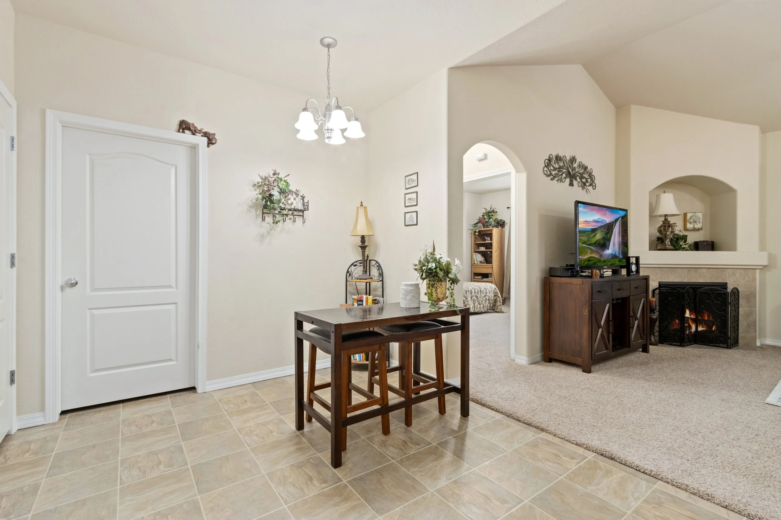 6-print-4672 W 20th Street Rd 925 6.jpg