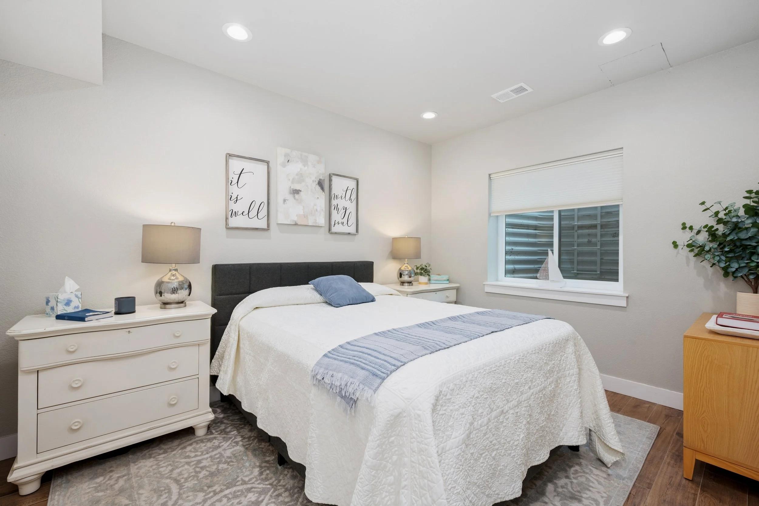 13-print-2152 Montauk Ln unit 3 13.jpg