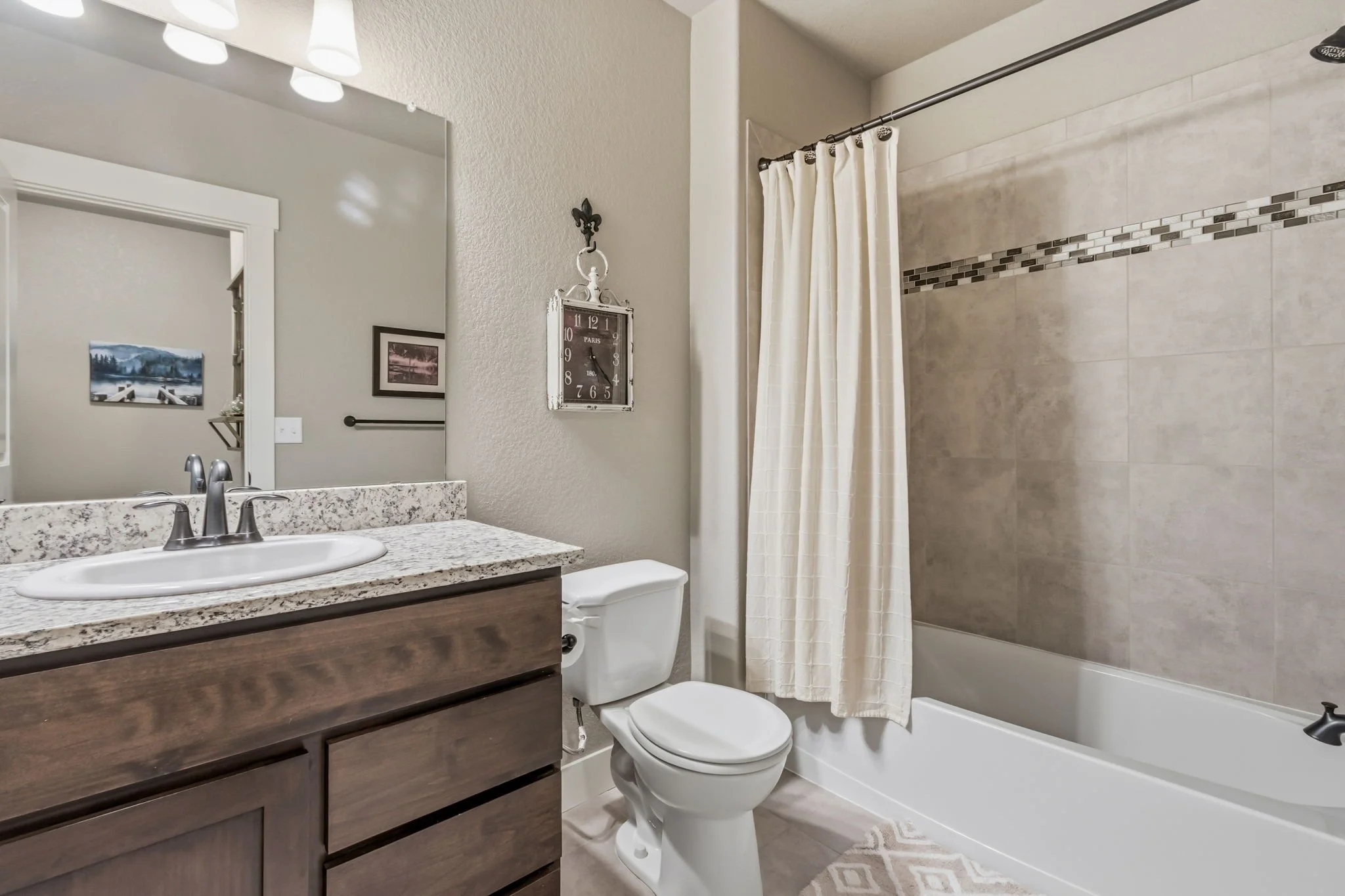 22-web-or-mls-608 Vermilion Peak Dr 22.jpg