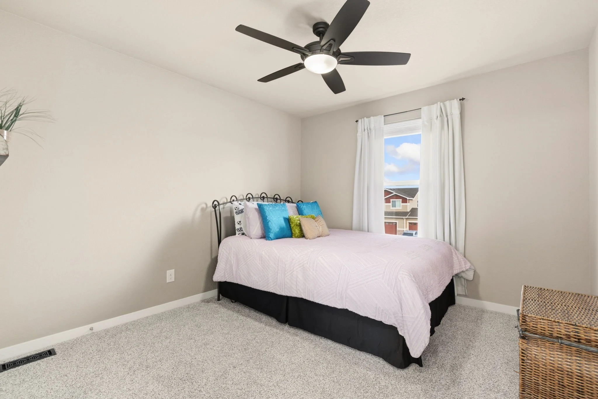 28-web-or-mls-8713 15th Street Rd 28.jpg