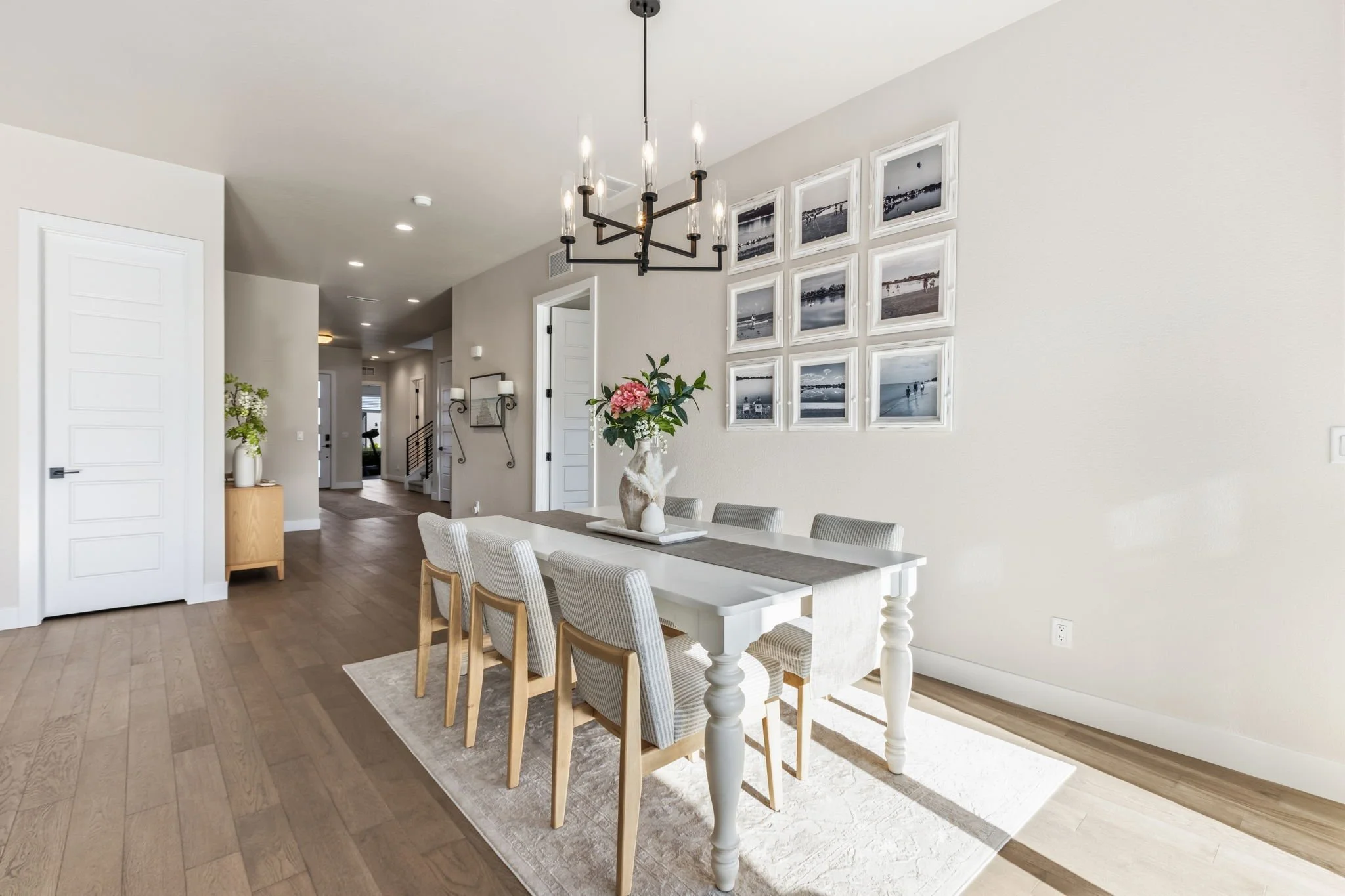 6-web-or-mls-1724 Barefoot Dr 06.jpg