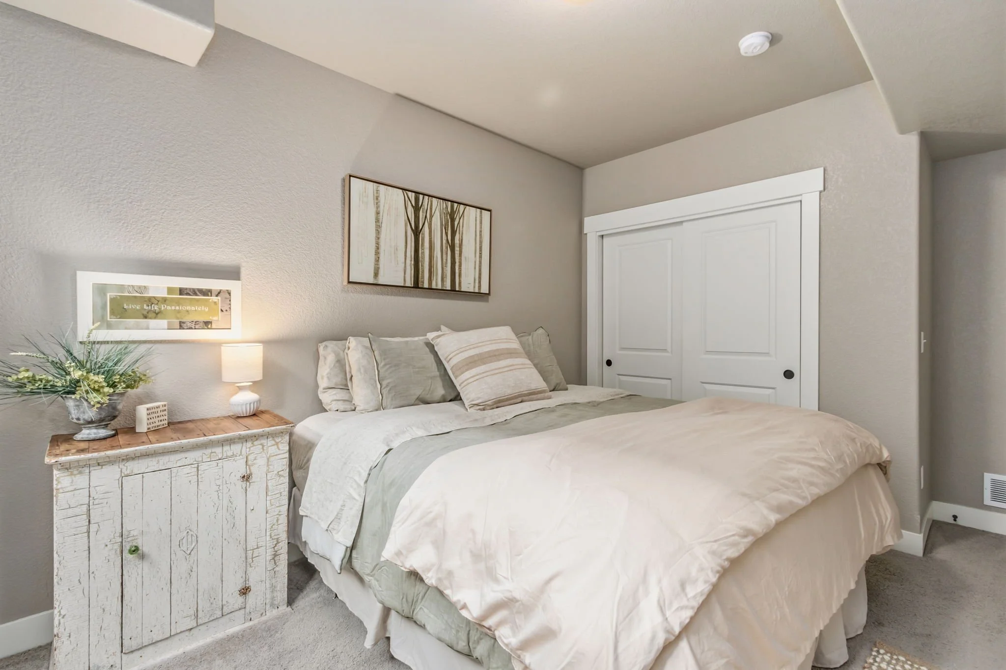 37-web-or-mls-608 Vermilion Peak Dr 37.jpg
