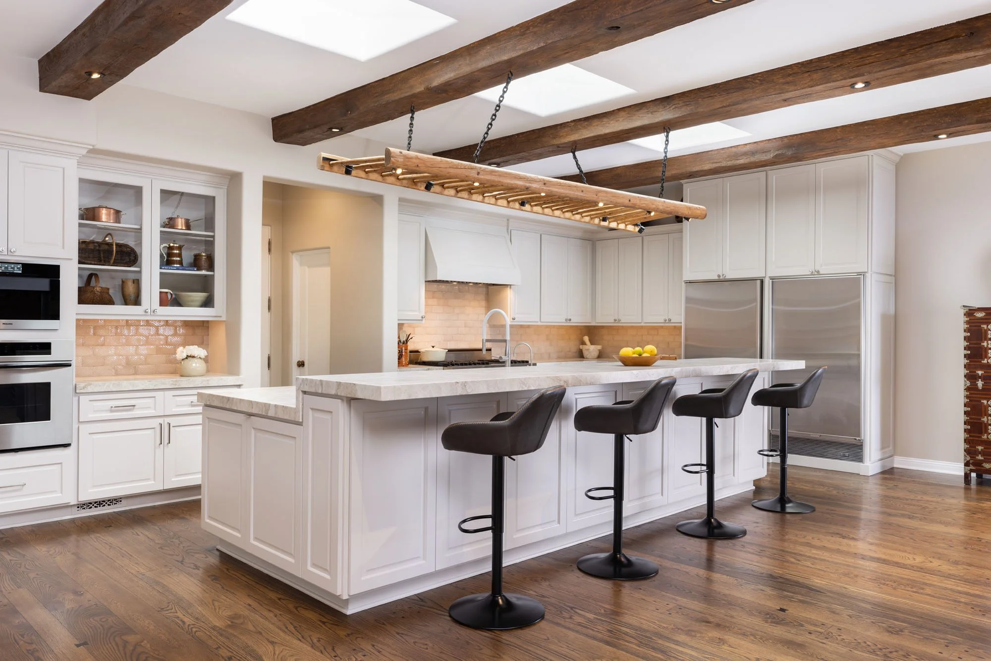 mw_db_emd_kitchen1_v1_hires.jpg