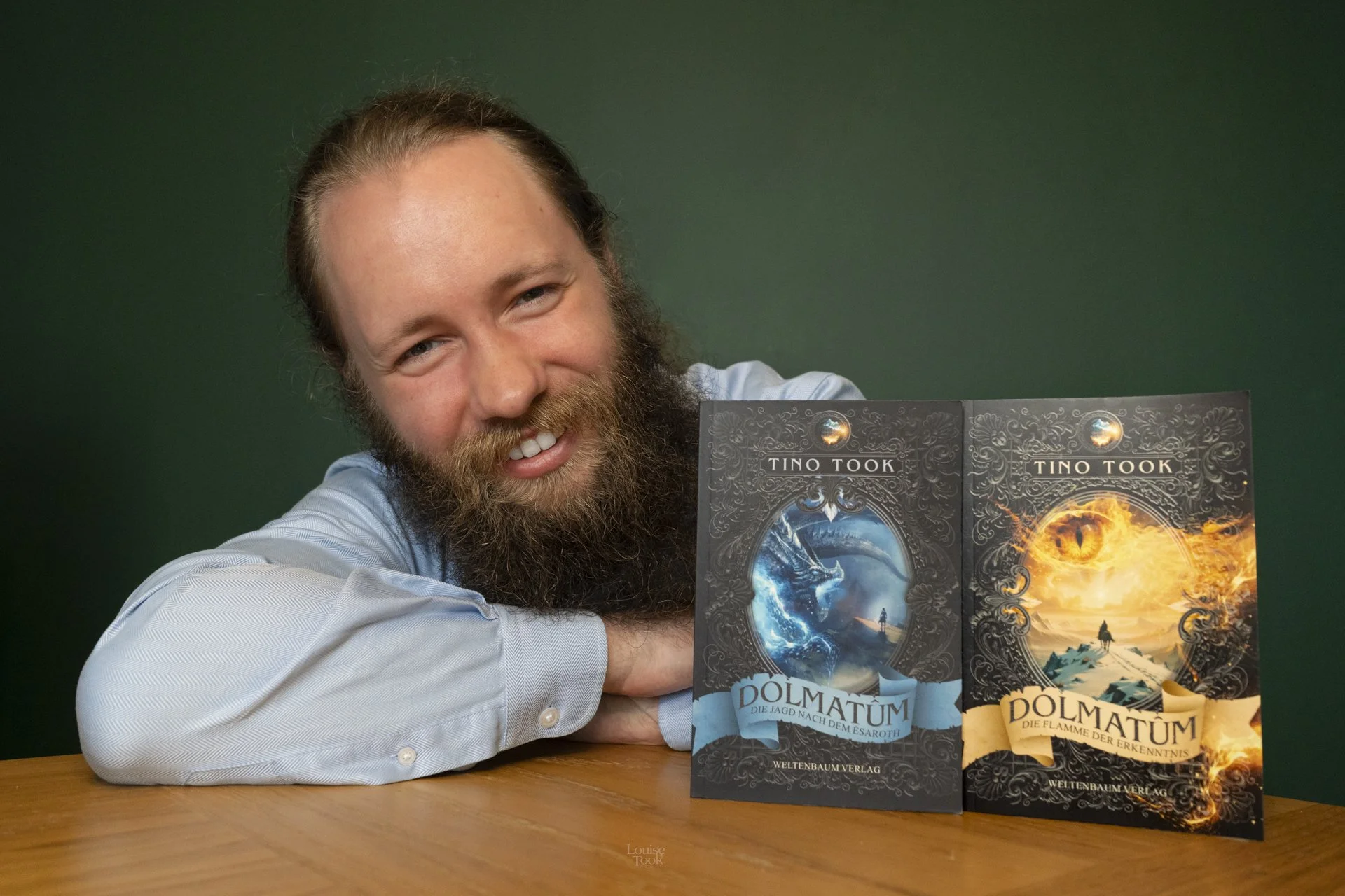 A business headshot portrait of Tino Took, who is a fantasy Author based in Speyside, Scotland.