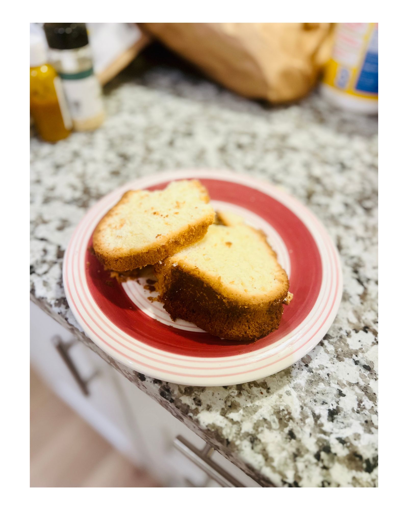 Pound Cake (Slice)