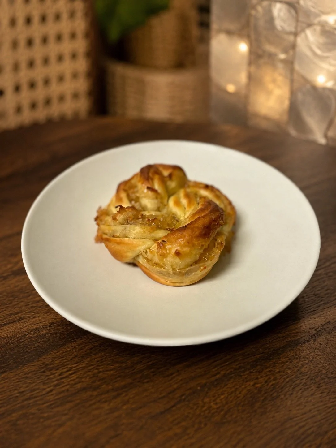 Pan de Coco Babka Bun