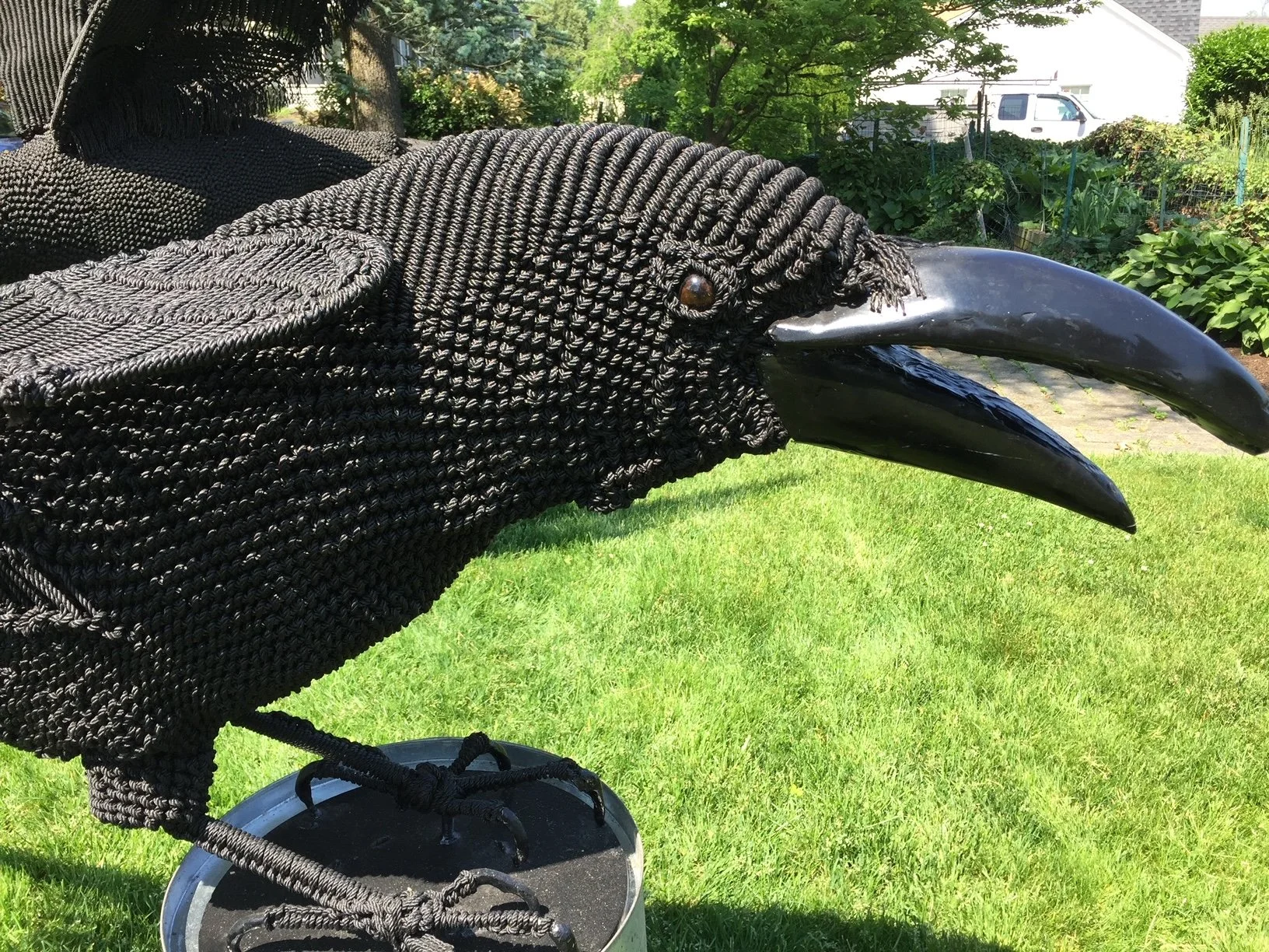  TOPIC  : Messenger I Knotted Black

 

 MEDIA  : Tar Fiber Sculpture

 

SIZE : 7' 6" X 27" X 26''

 

PRICE : PRIVATE COLLECTION