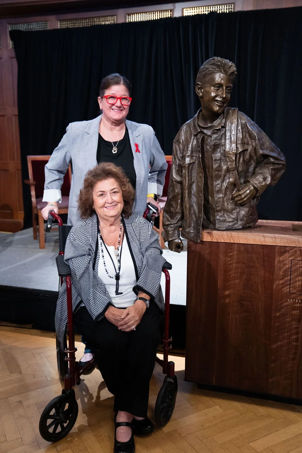 IUSchoolofPublicHealth_RyanWhiteSculptureUnveiling_06102026_0336.jpg