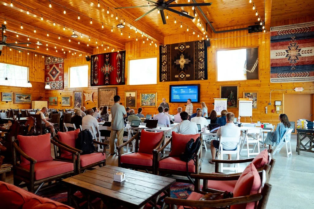 the-retreat-lake-pend-oreille-gathering-space-lounge-seating-presentation.jpg