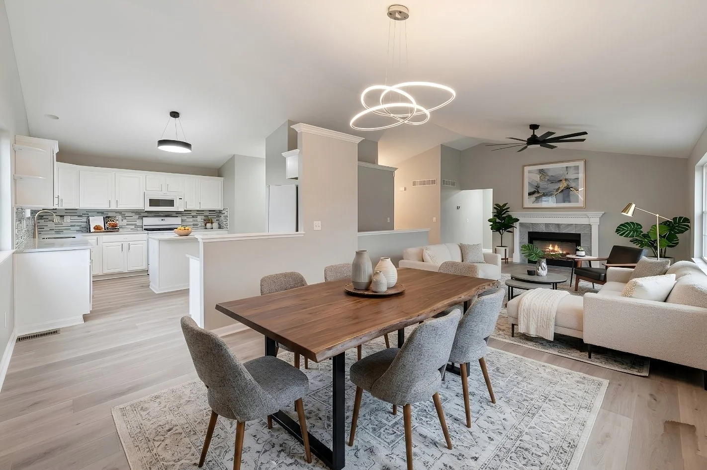 Interior - 11570 Rose Ln.jpg