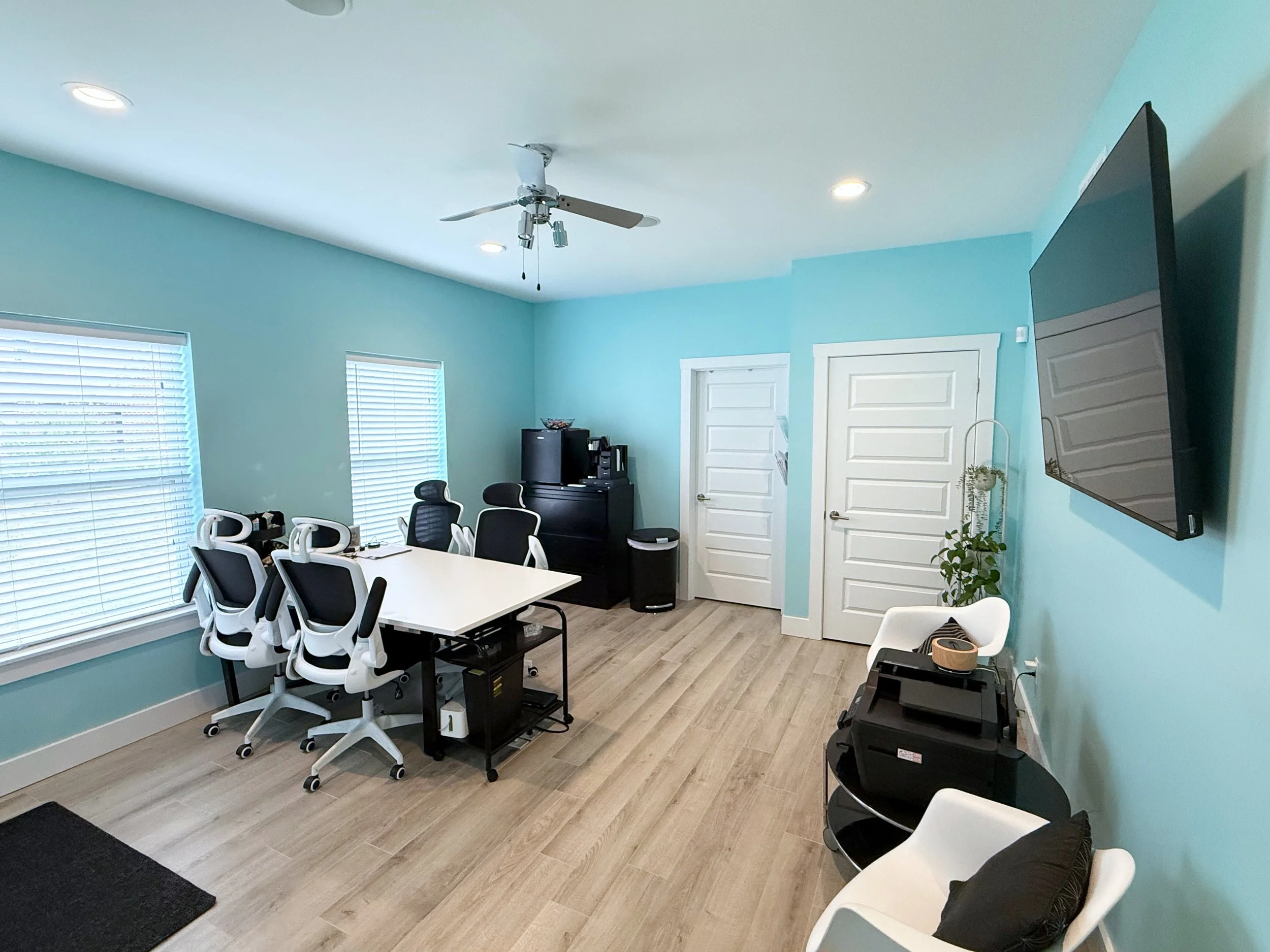 Interior-SmithHousehold13.jpg