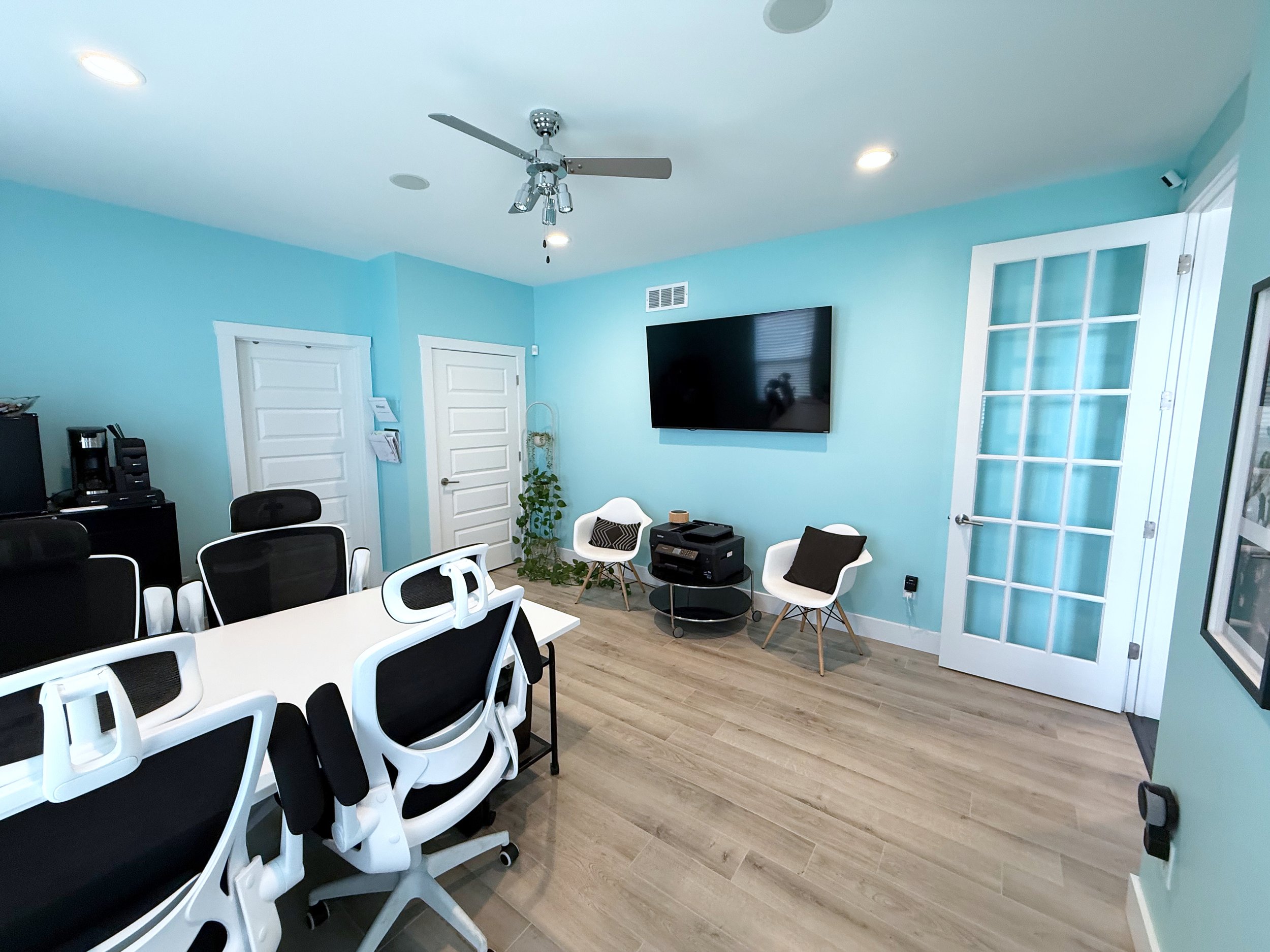 Interior-SmithHousehold14.jpg