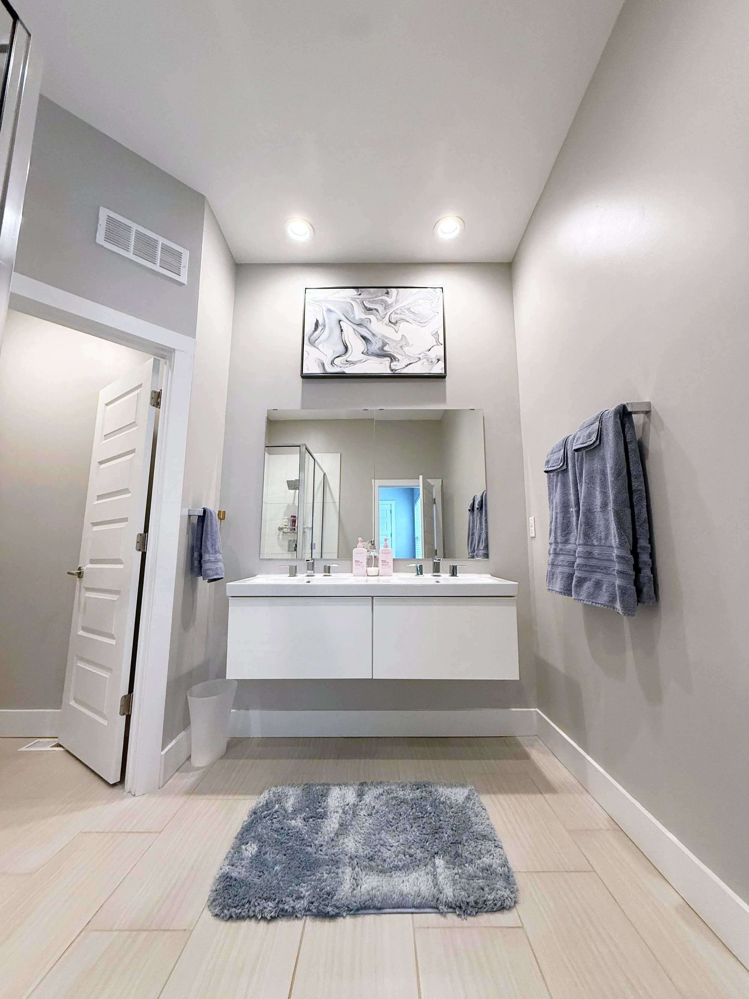 Interior-SmithHousehold6.jpg