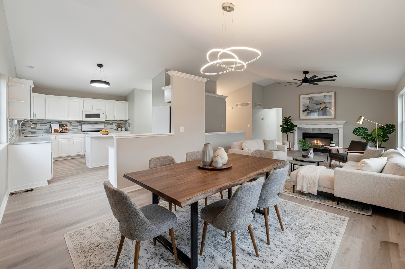 Interior - 11570 Rose Ln.jpg