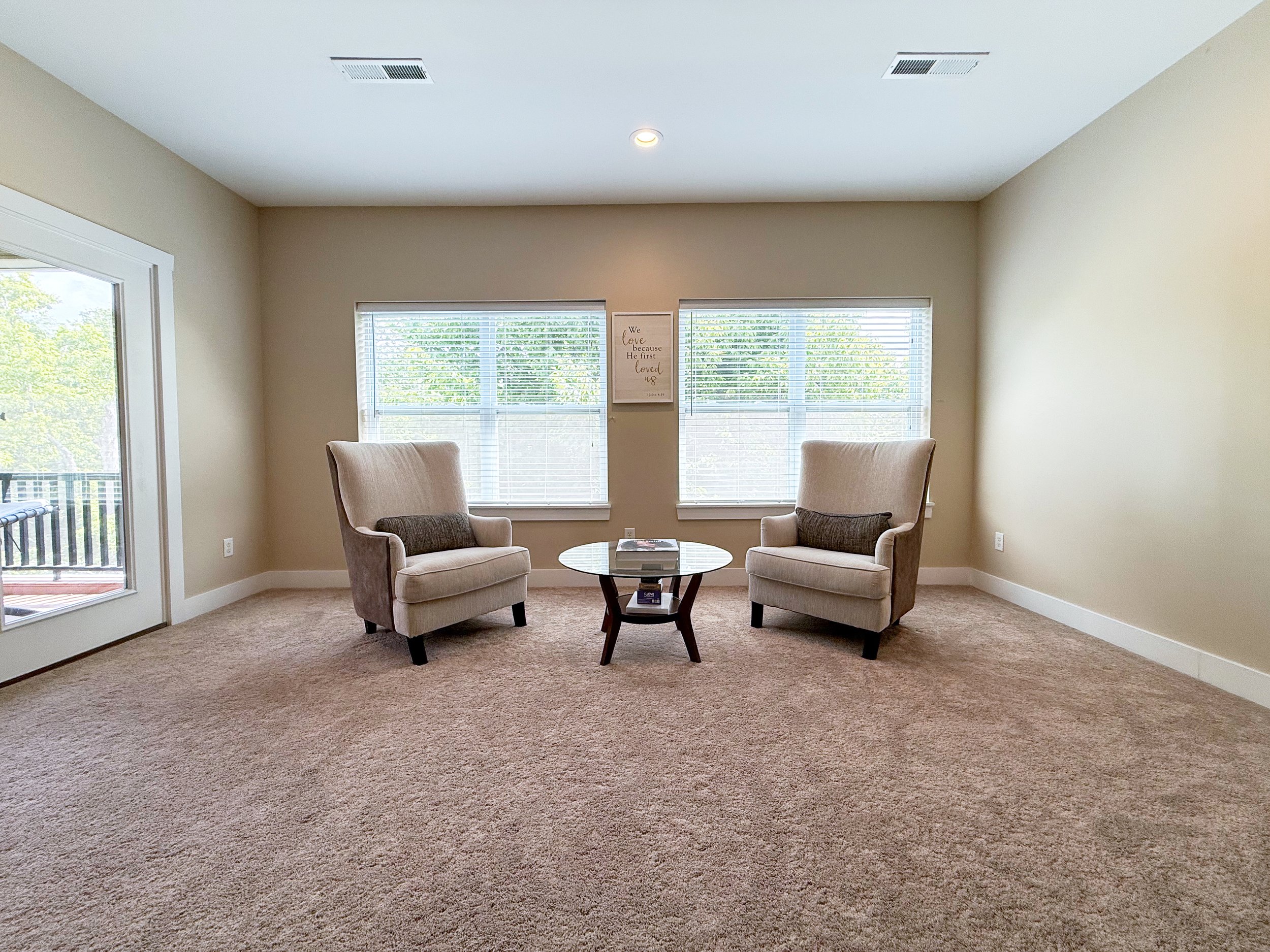 Interior-SmithHousehold30.jpg