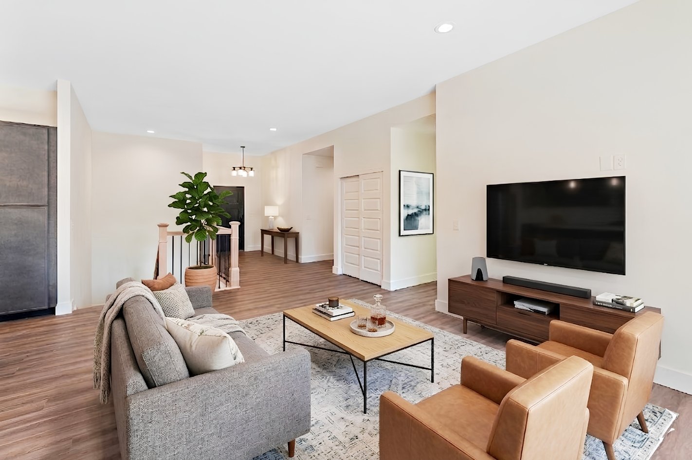 Interior - 1413 Waycross - 2.jpg
