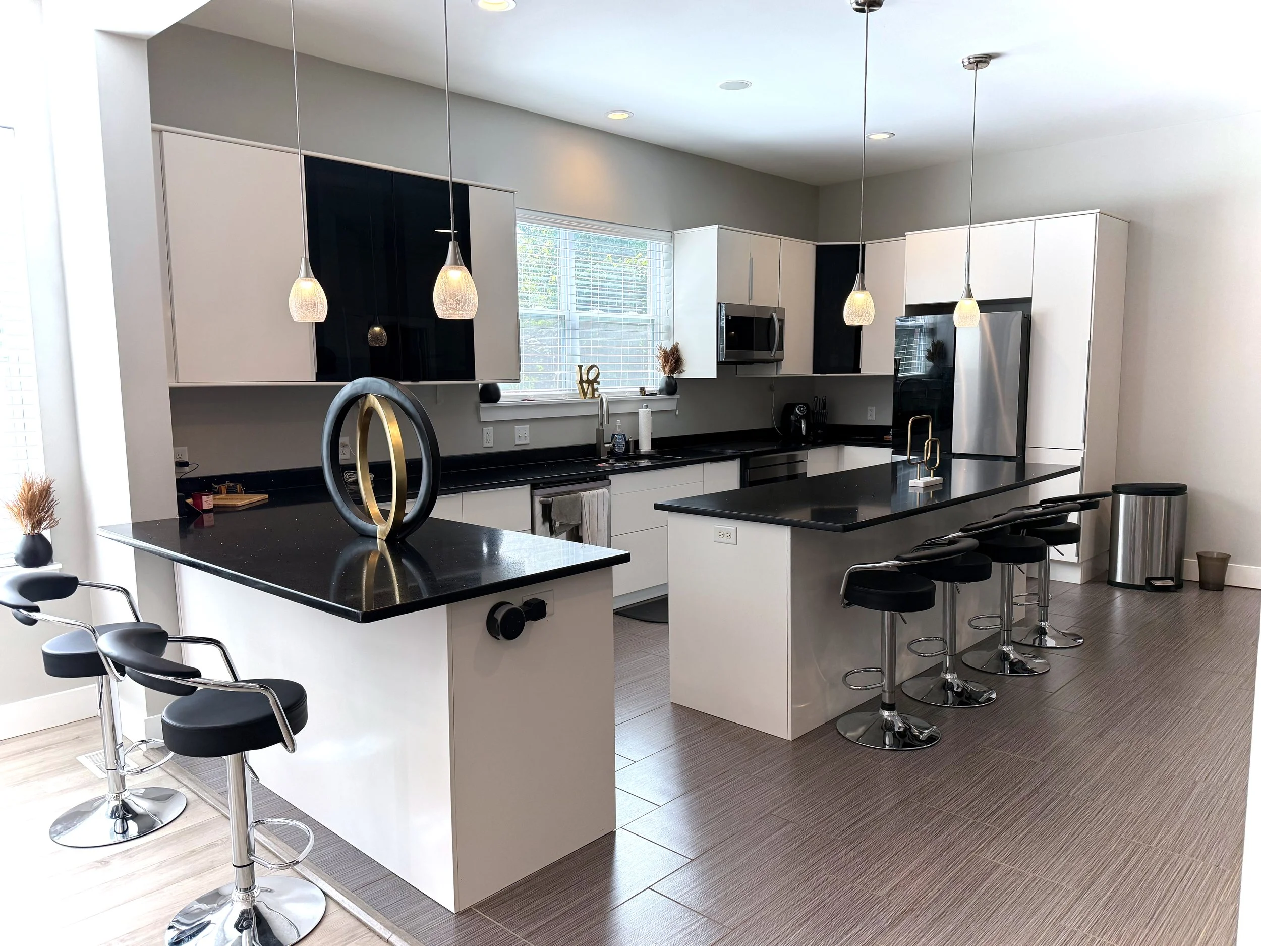 Interior-SmithHousehold1.jpg